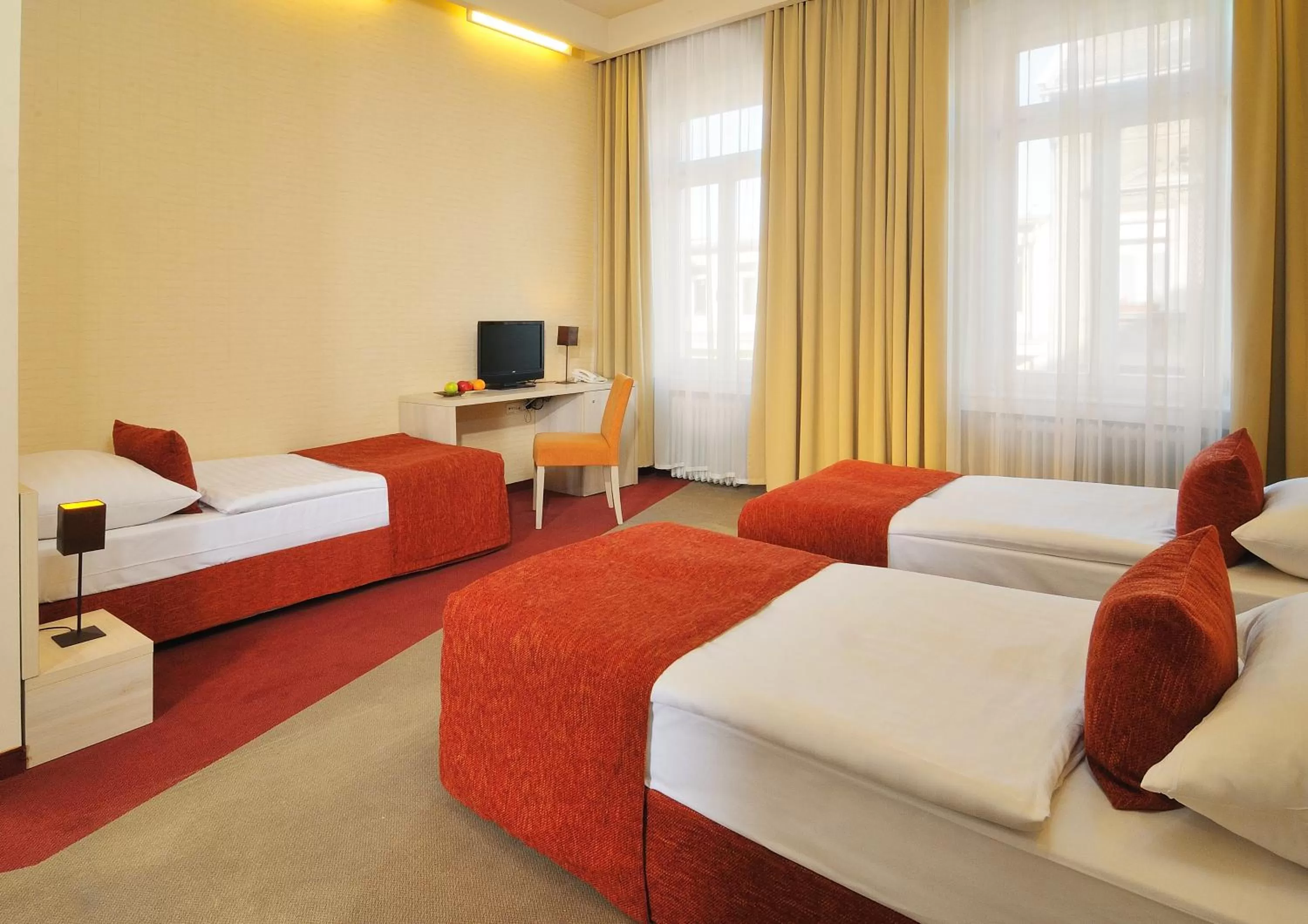 Photo of the whole room, Bed in Star City Hotel