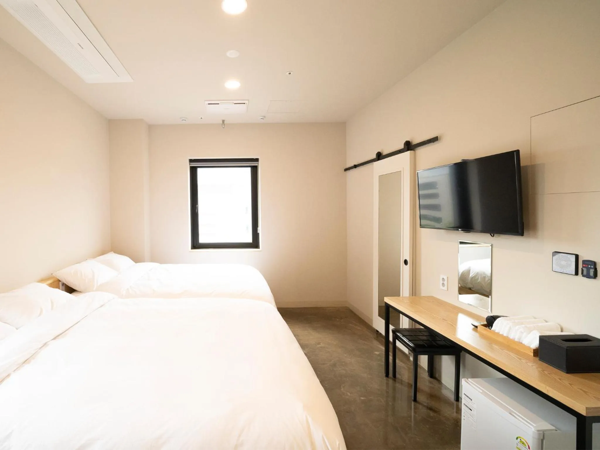 Deluxe Family Room in Wegoinn Hostel