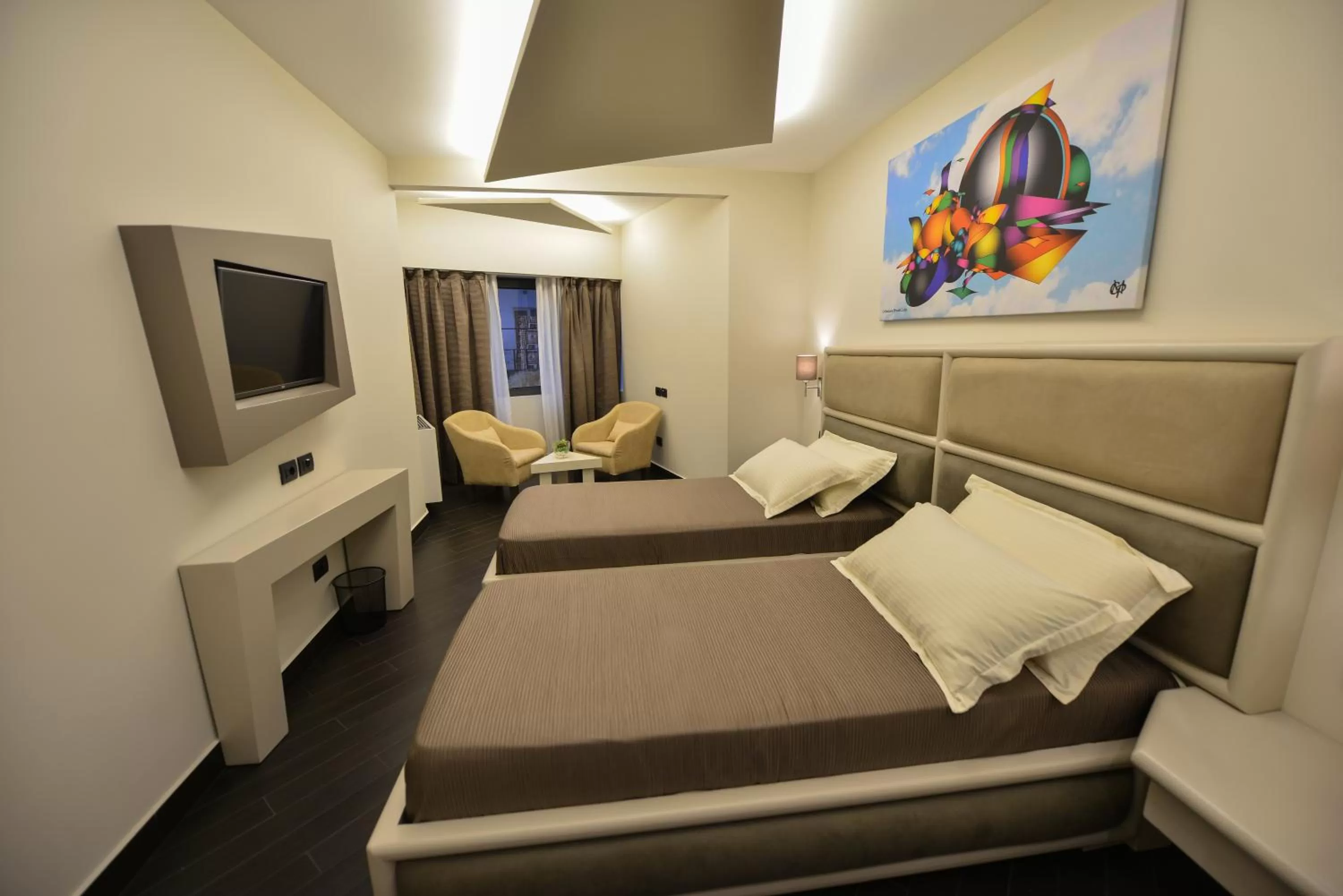 Twin Room in Petit Hotel Elita