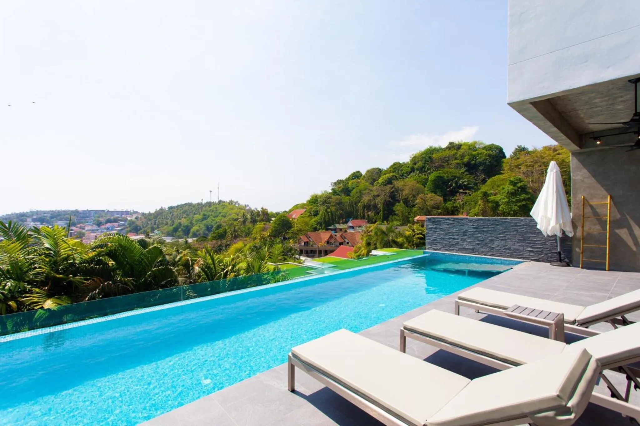 Villa with Private Pool in Baan Saint-Tropez Seaview Villas Kata Beach