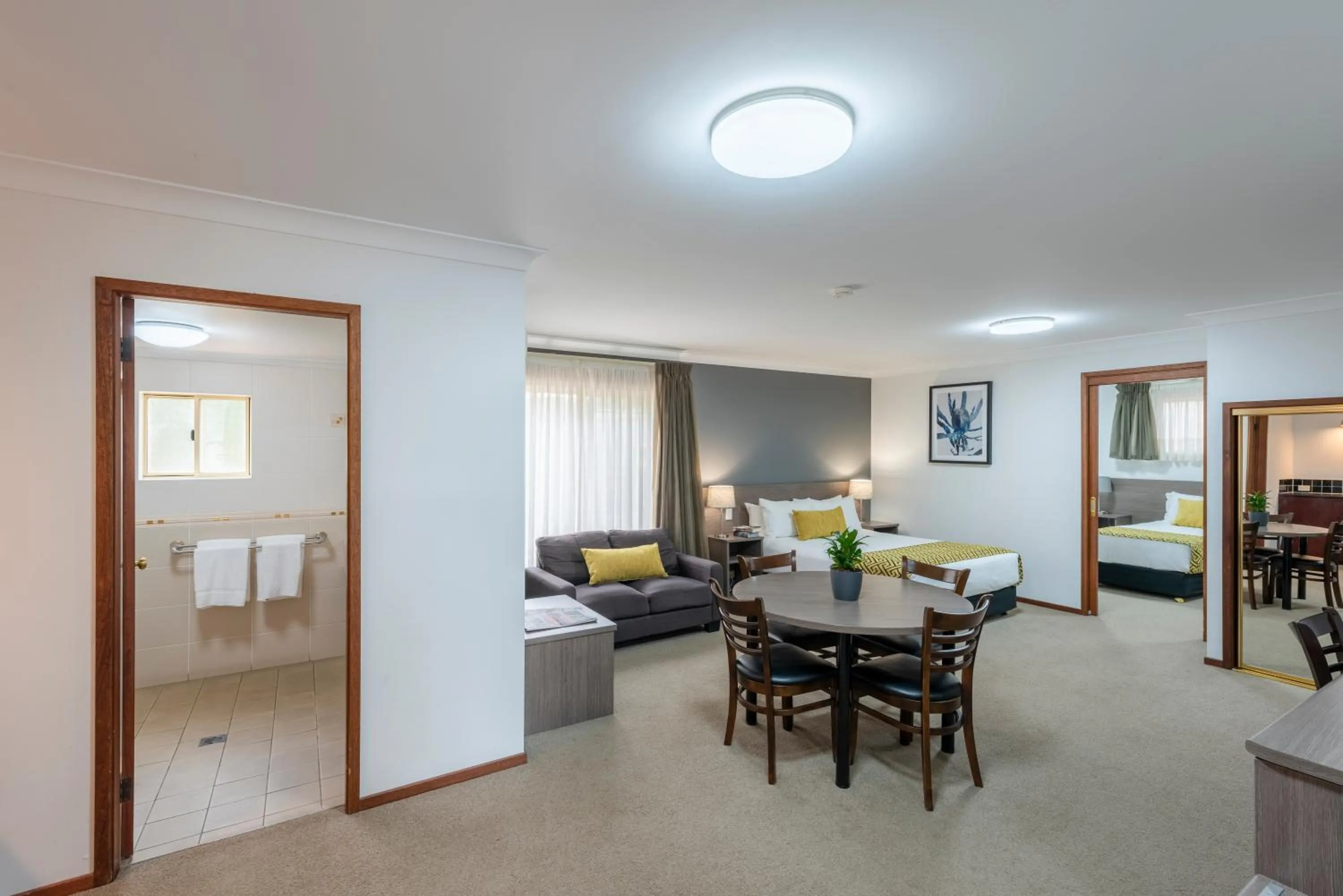 Family Room in Best Western Plus Ambassador Orange