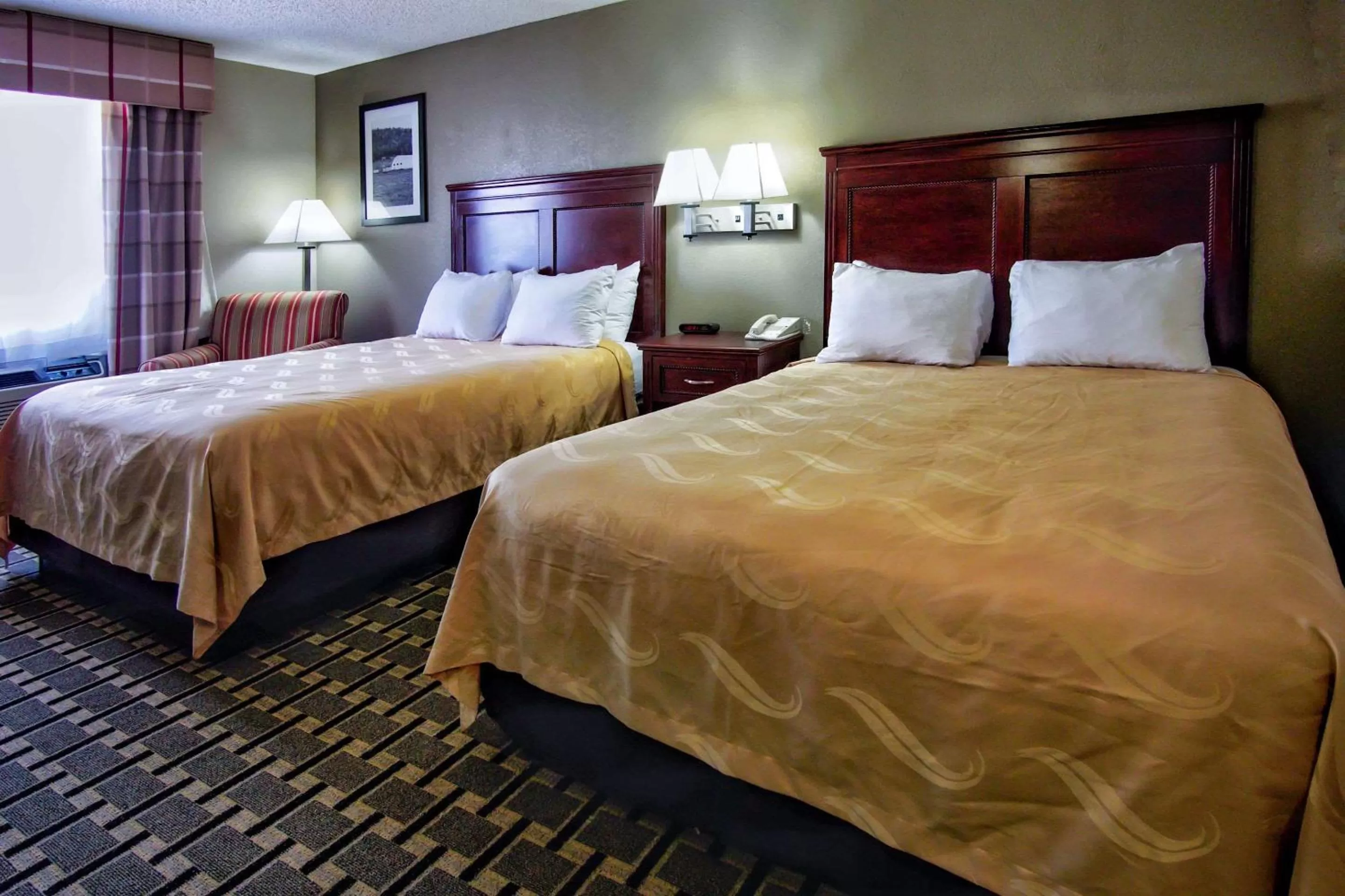 Queen Room with Two Queen Beds - Non-Smoking in Quality Inn Moore - Oklahoma City