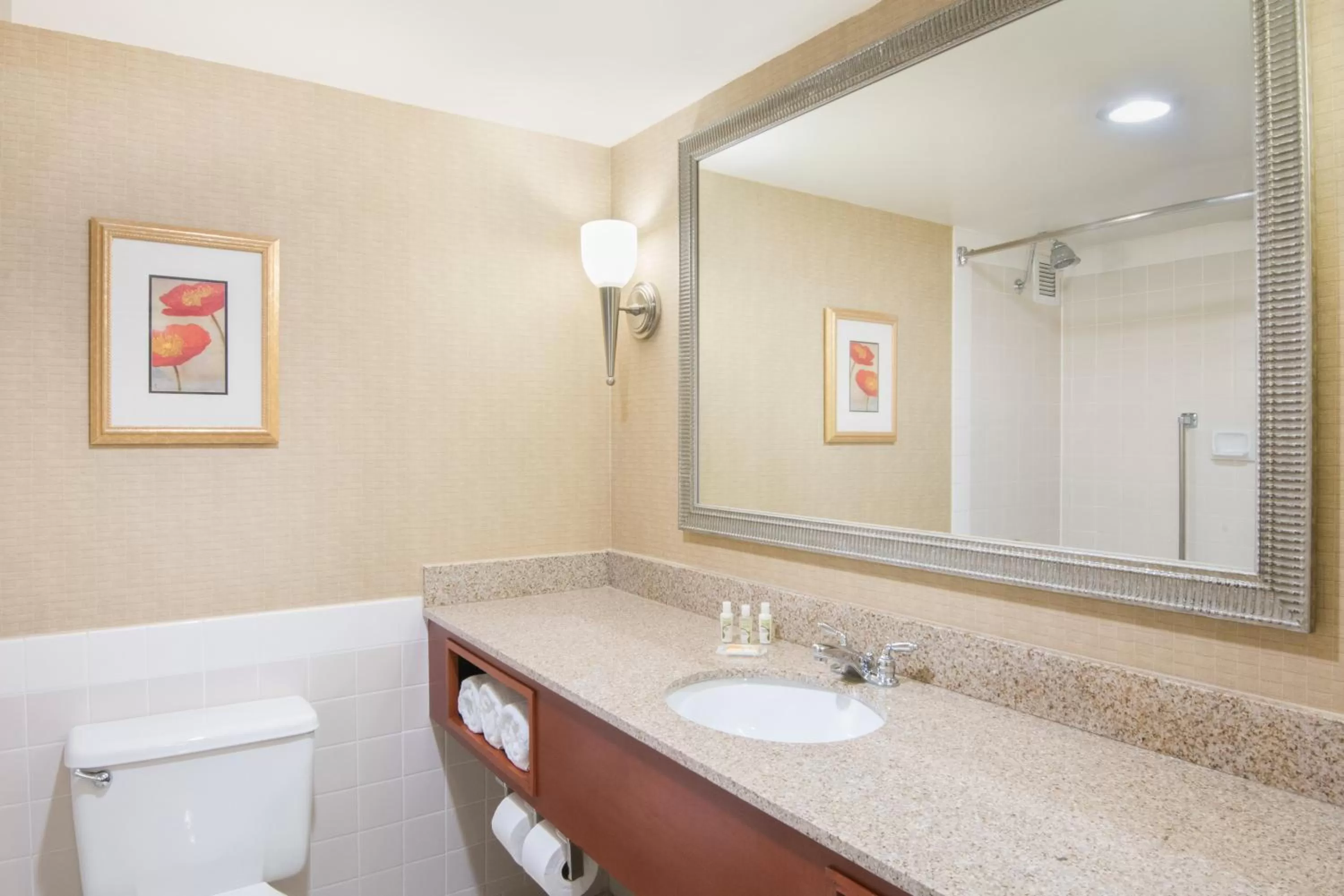 Executive Suite - Non-Smoking in Holiday Inn Cincinnati-Eastgate by IHG