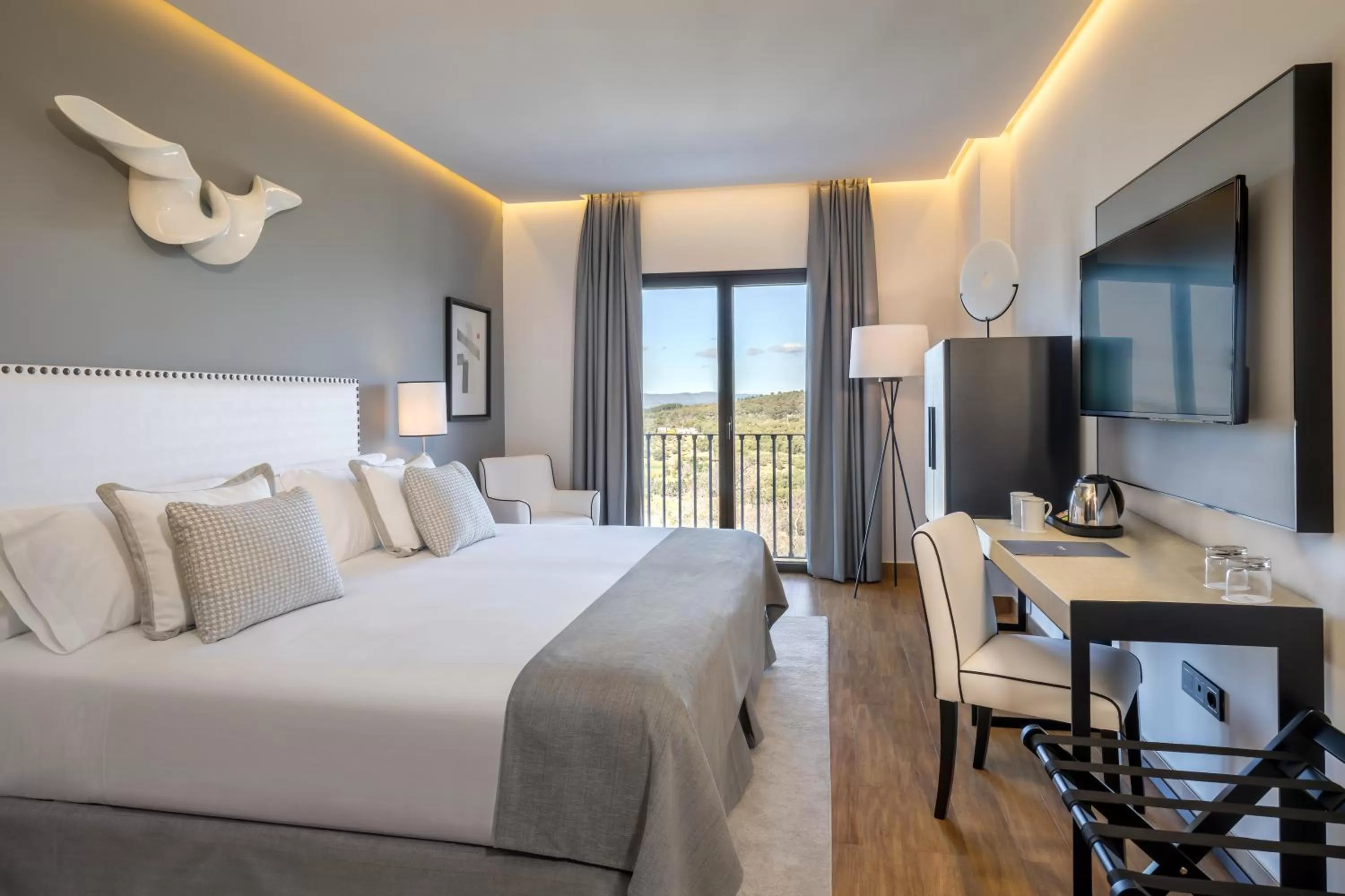 Deluxe Double Room with Balcony - mountain view (2 adults) in Barceló Aracena & Spa