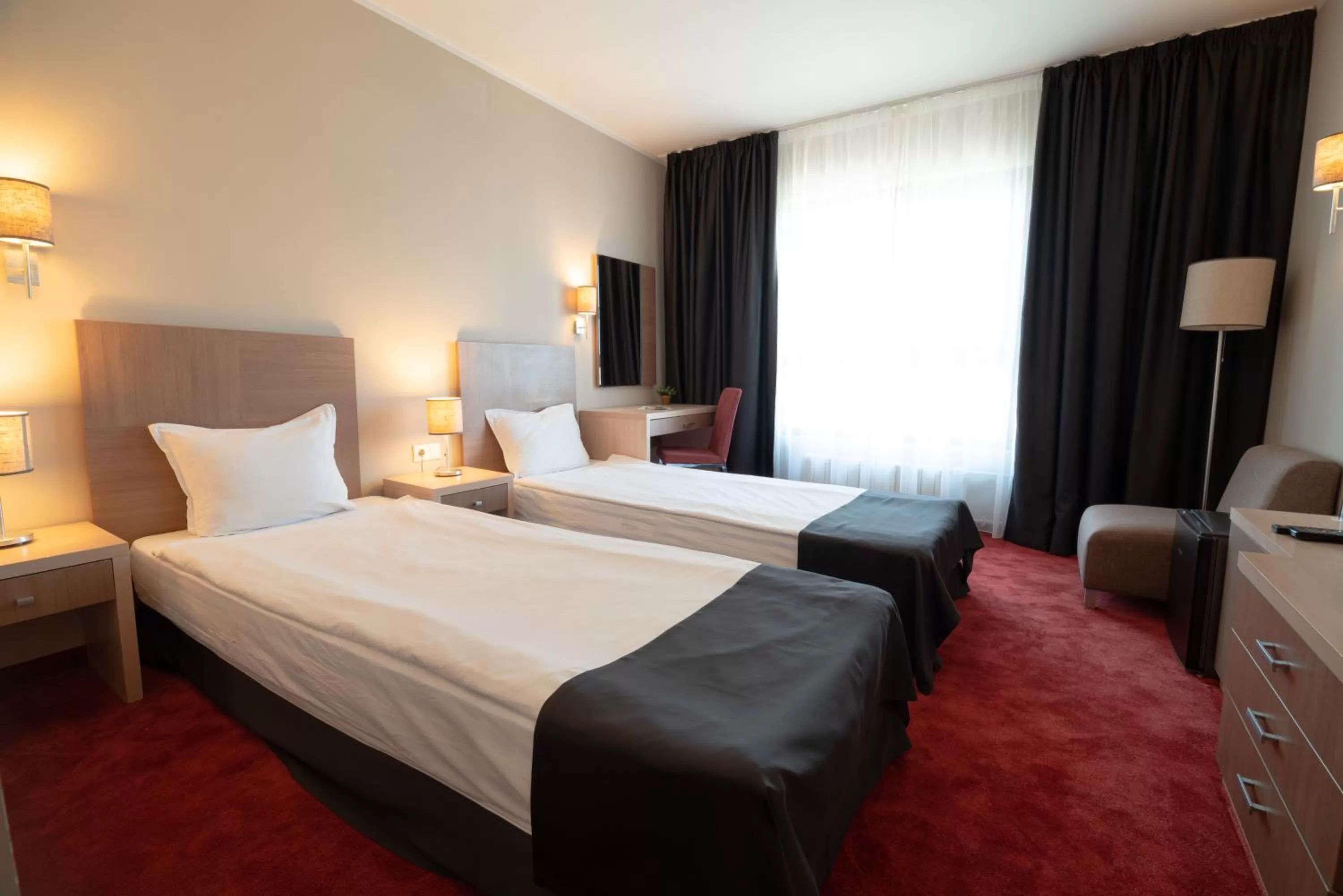 Standard Twin Room in Vitosha Park Hotel - Free Indoor Pool & Parking