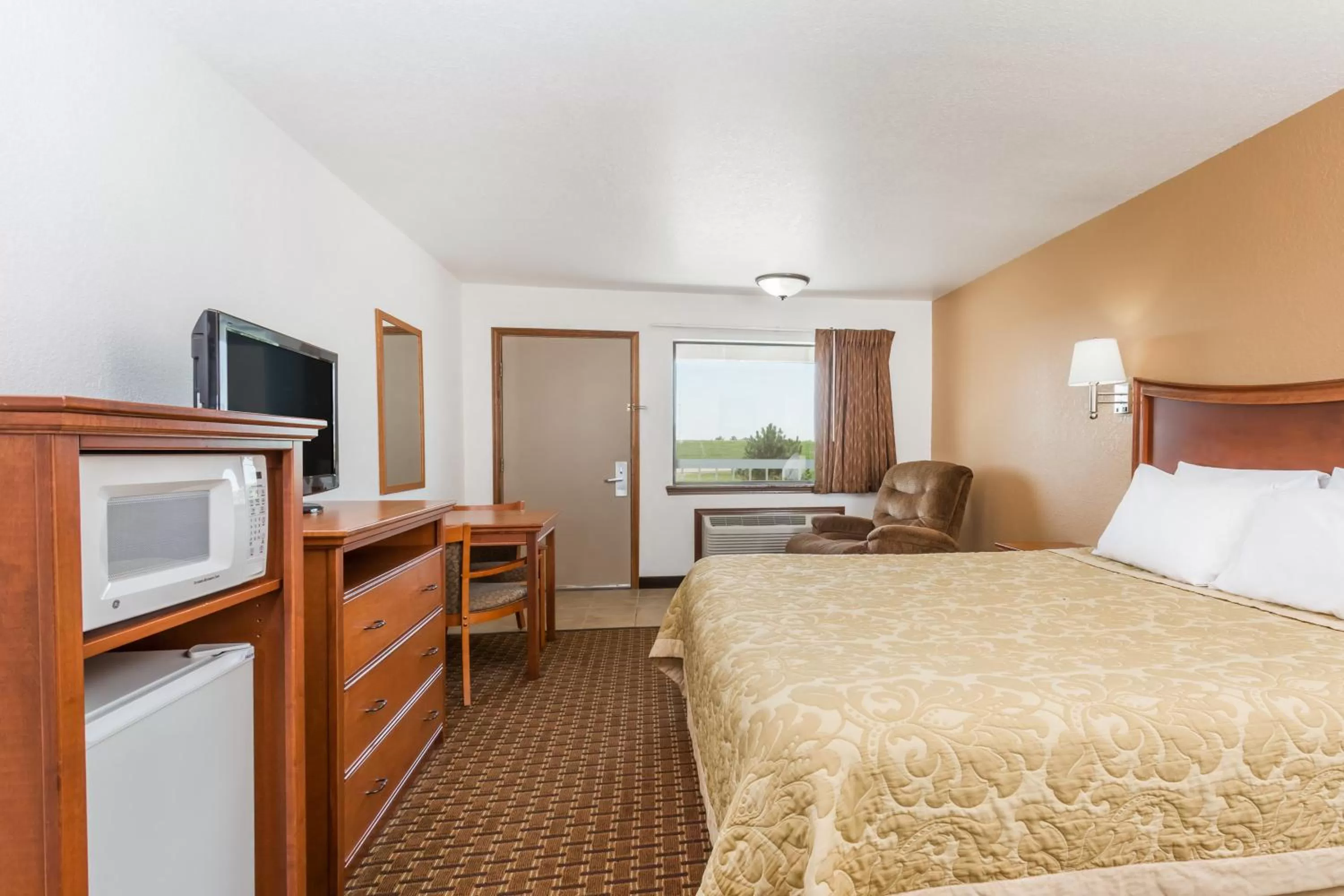 King Room - Non-Smoking in Super 8 by Wyndham Goodland