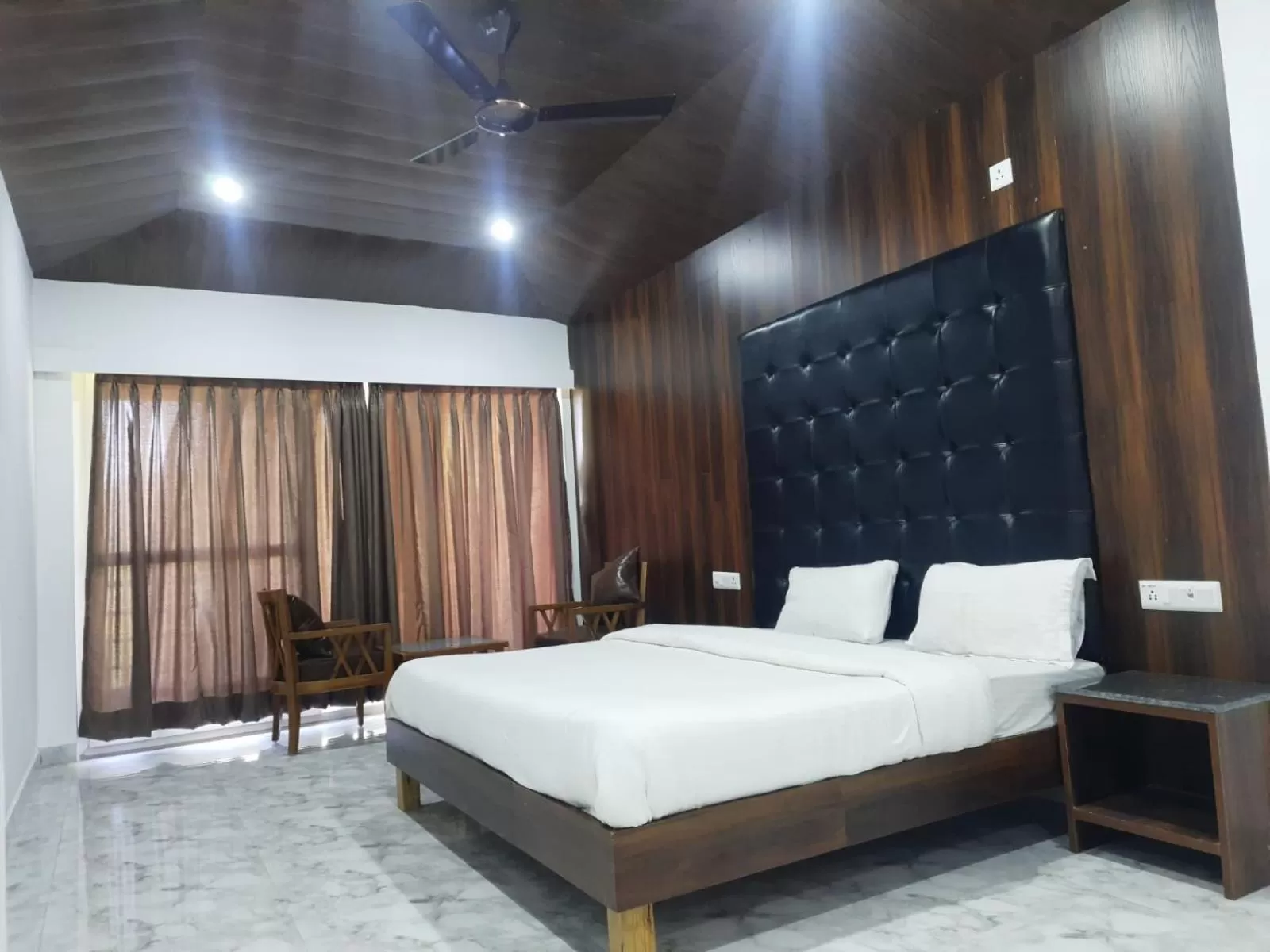 Apartment in Blue Pine Orchards