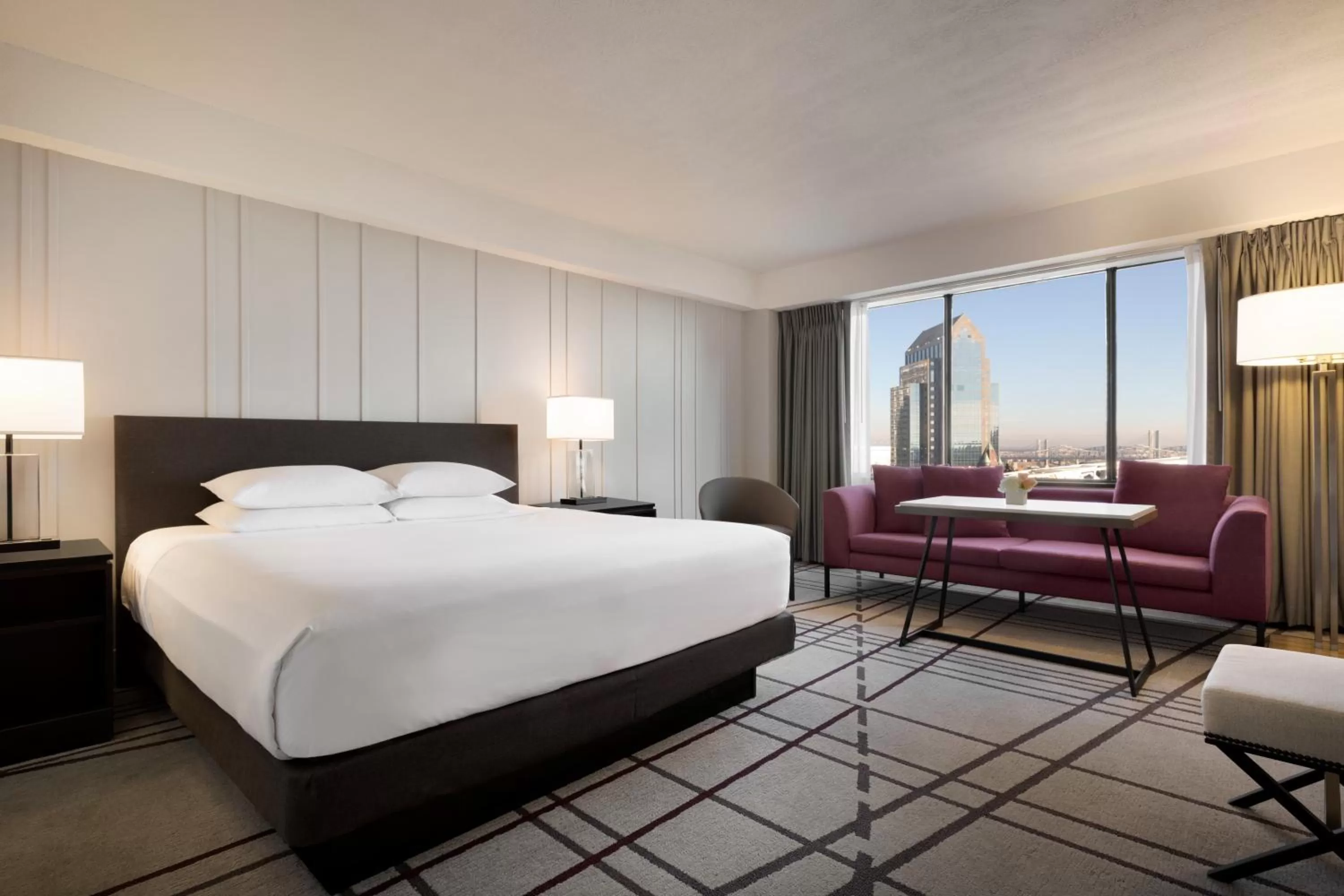 King Room with City View in Hyatt Regency Louisville