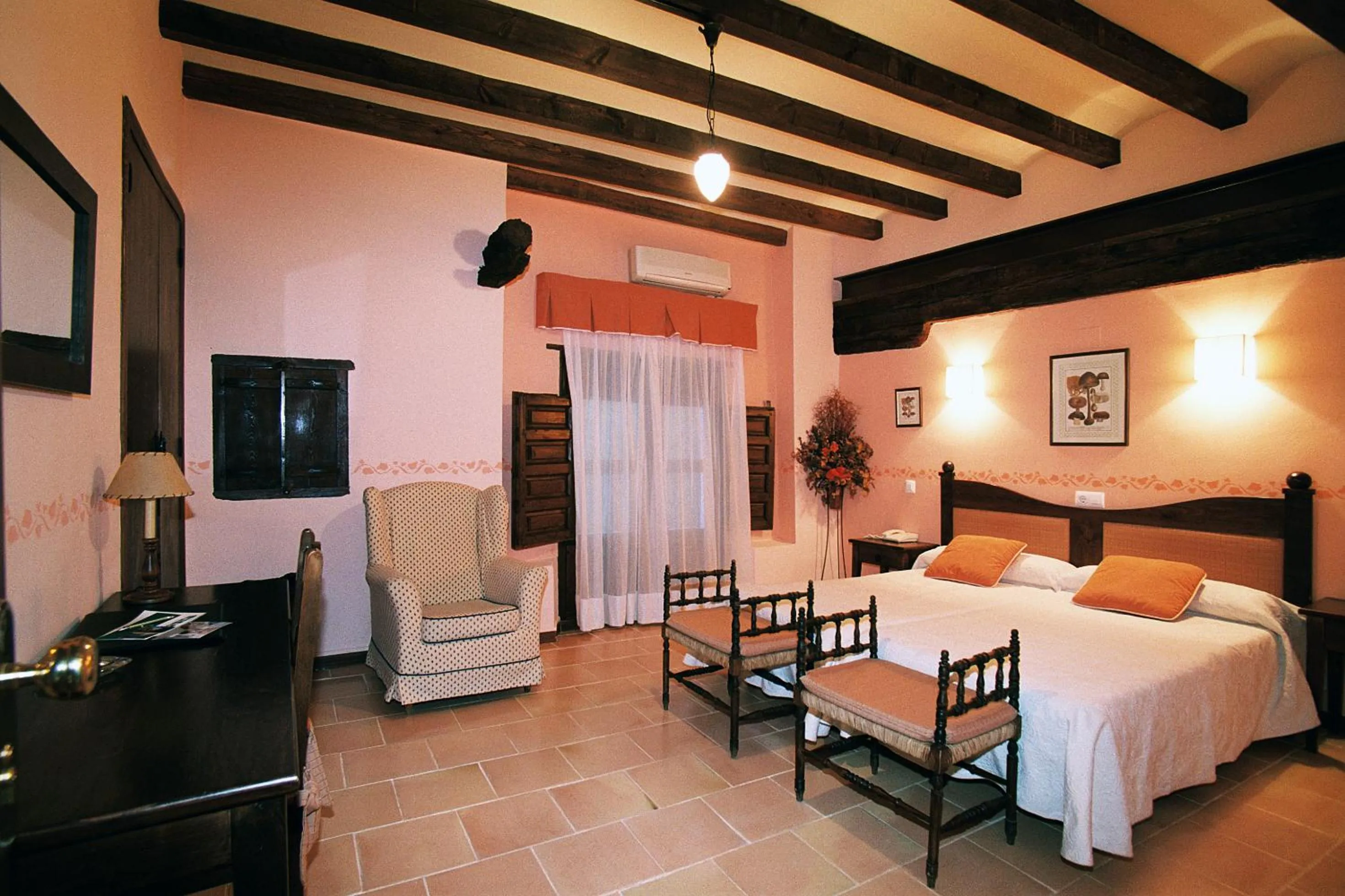 Double or Twin Room with Two Extra Beds in Hospederia Meson de la Dolores