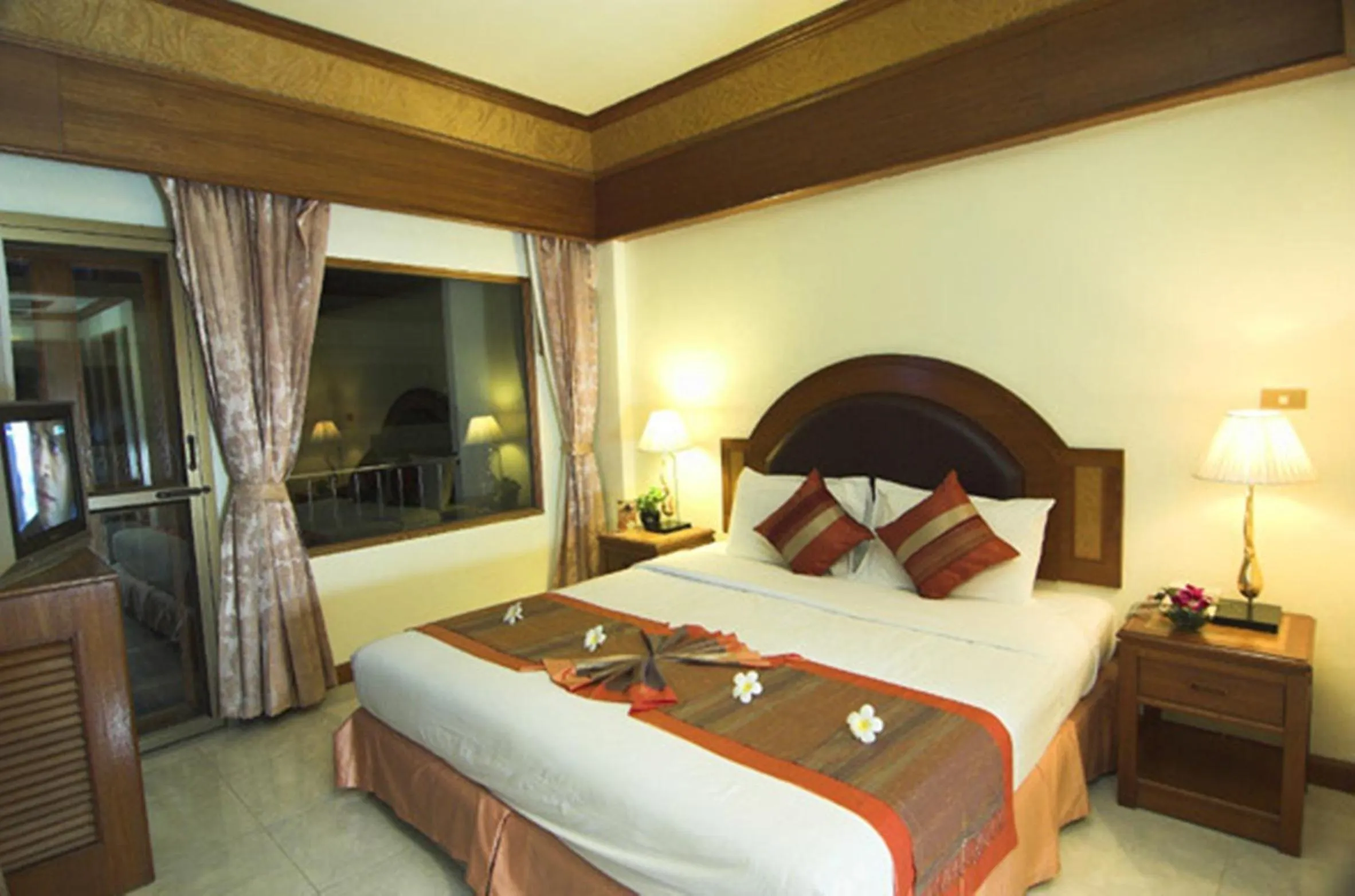 Standard Double Room in PS Hotel Phuket Patong - SHA Plus