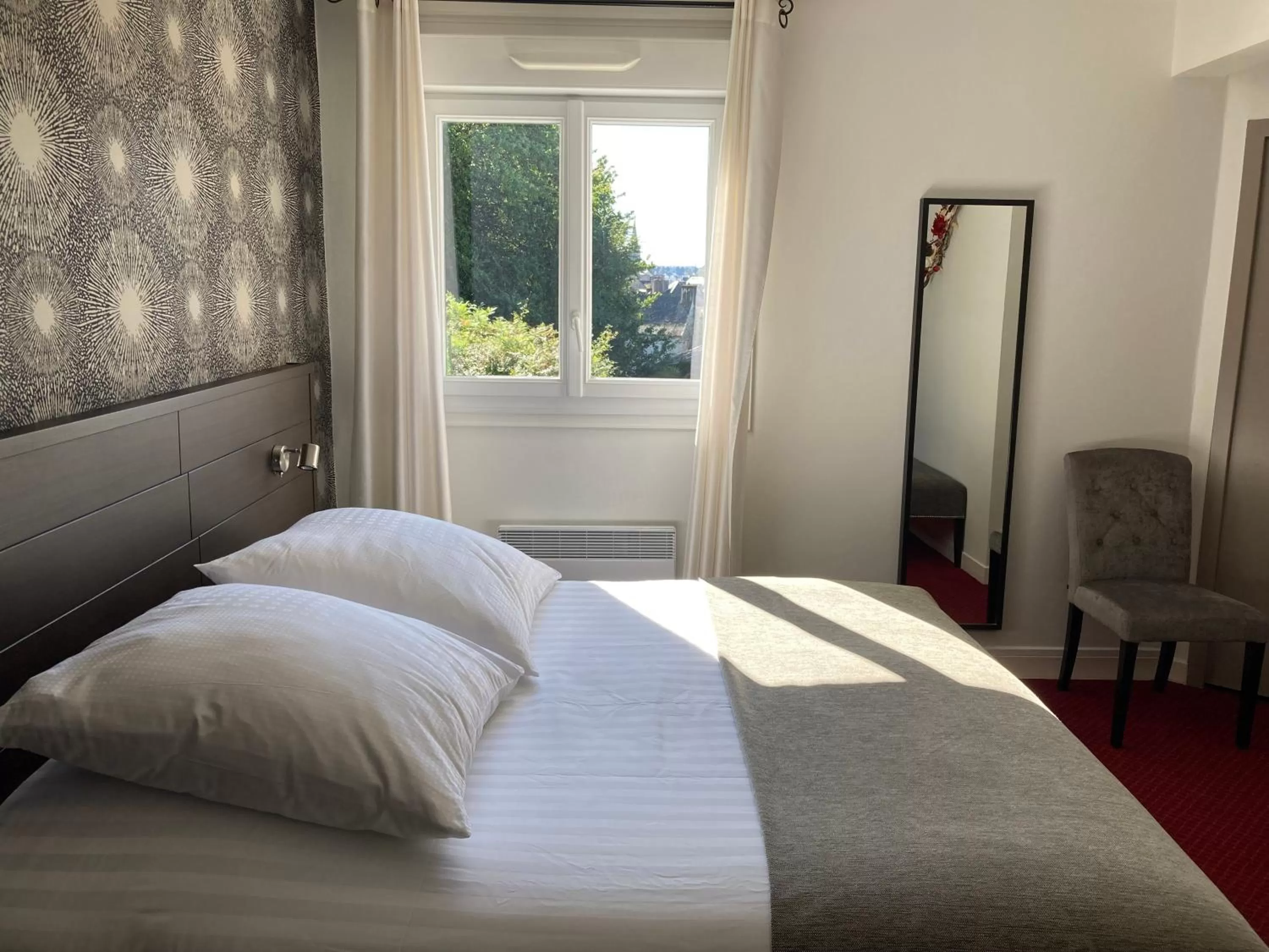 Superior Double Room in The Originals City, Hôtel du Château, Pontivy