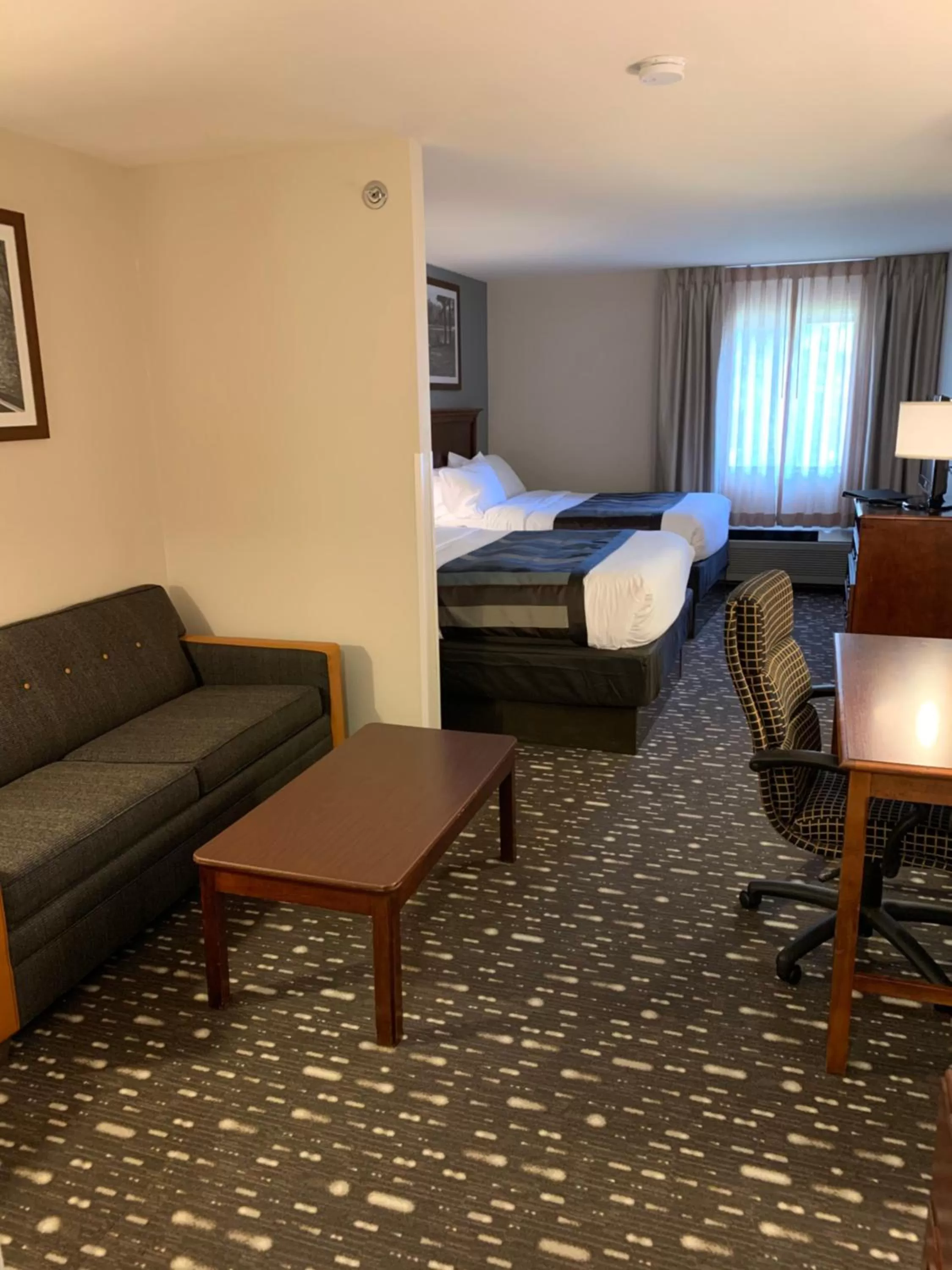 Studio Suite with Two Queen Beds - Non-Smoking in Wingate by Wyndham Brighton