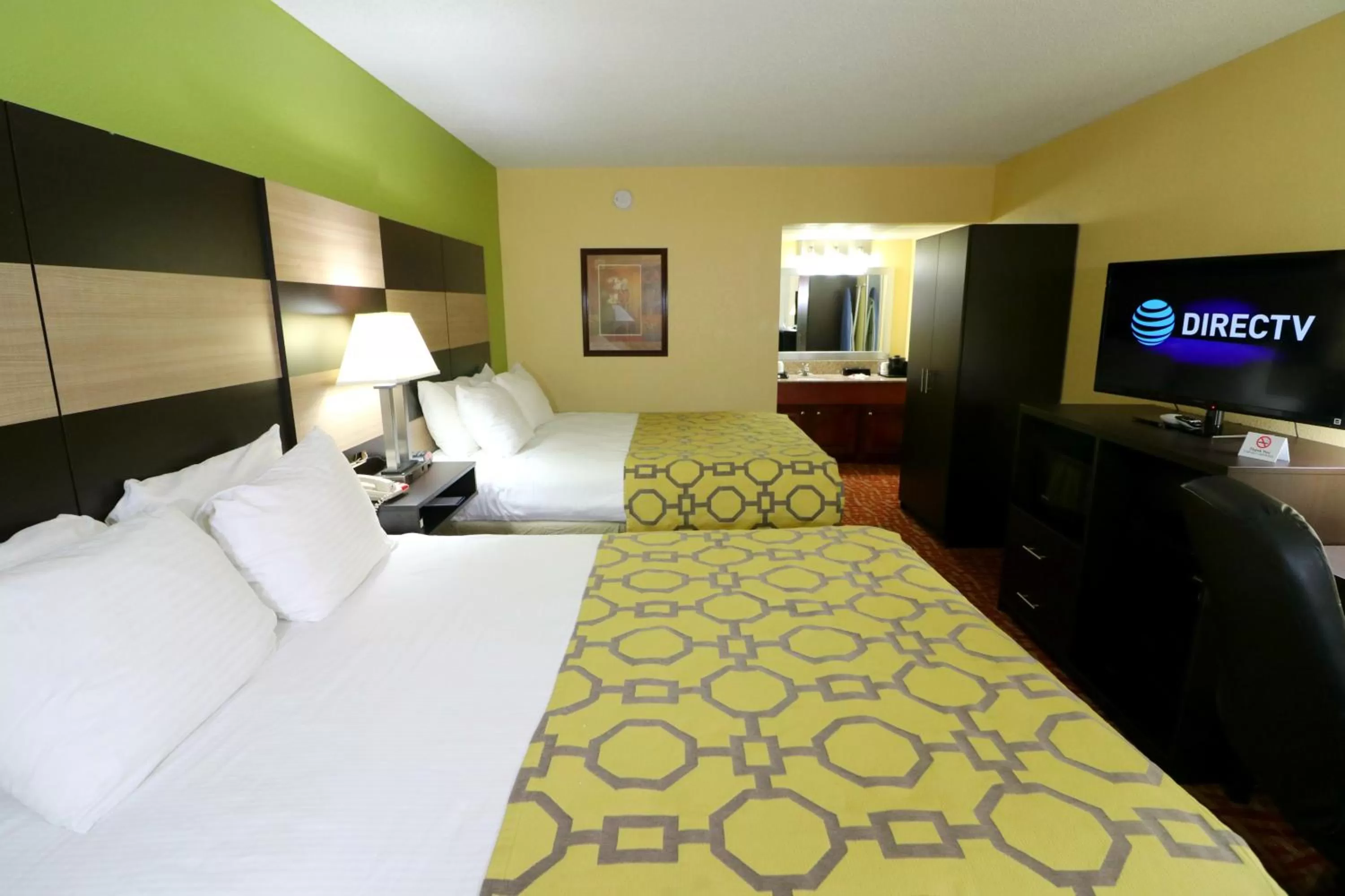 Queen Room with Two Queen Beds - Non-Smoking in Baymont by Wyndham Sevierville Pigeon Forge