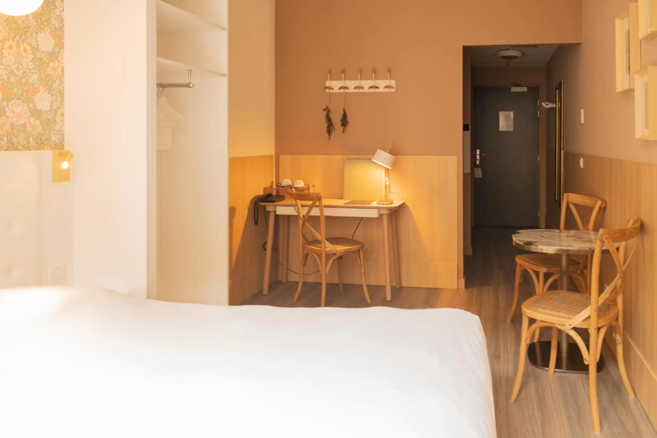 Superior Apartment double or Twin bed in CALM Appart' & Hostel