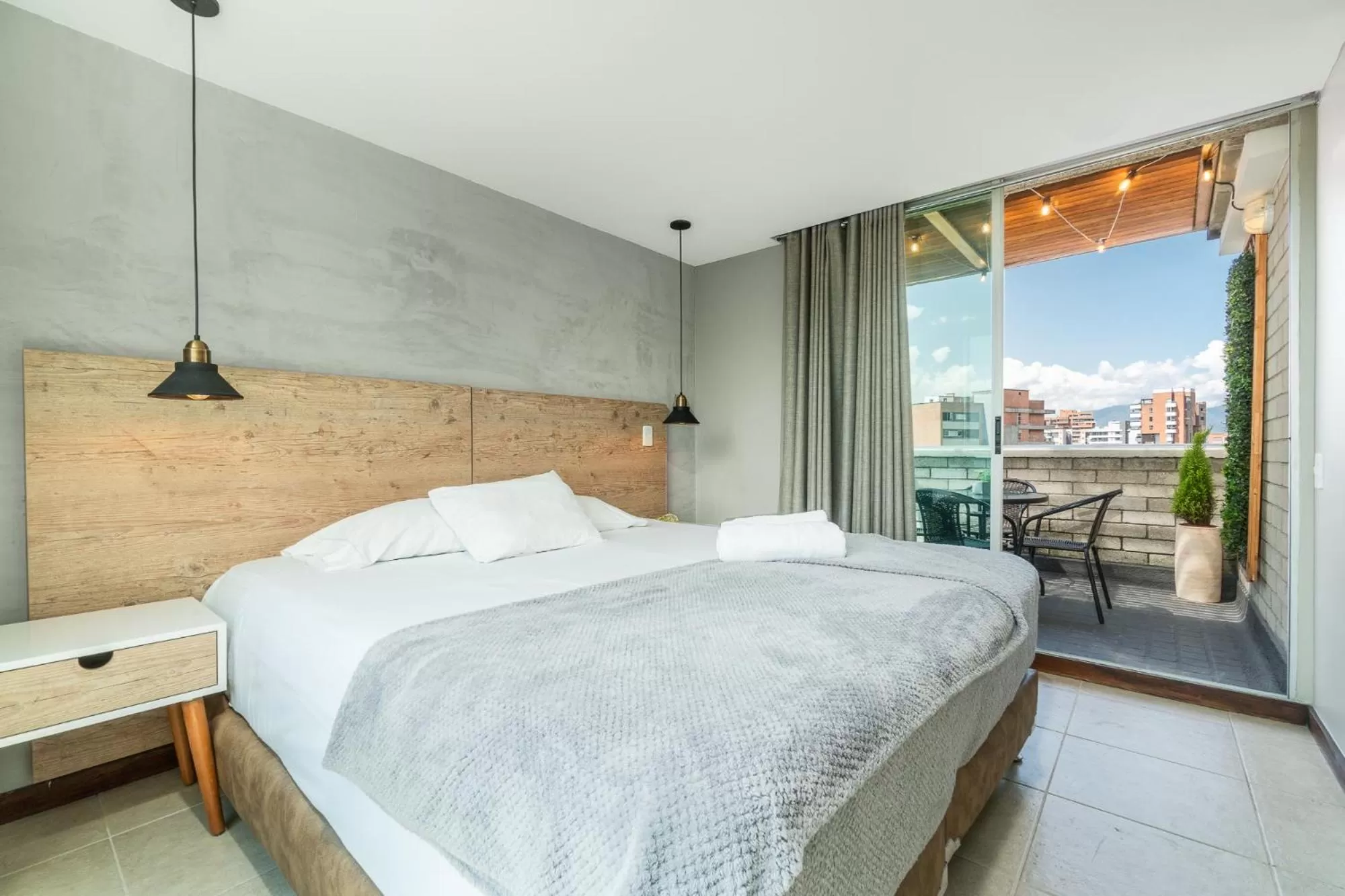 Apartment in Apartamentos Poblado Alejandría by HOUSY