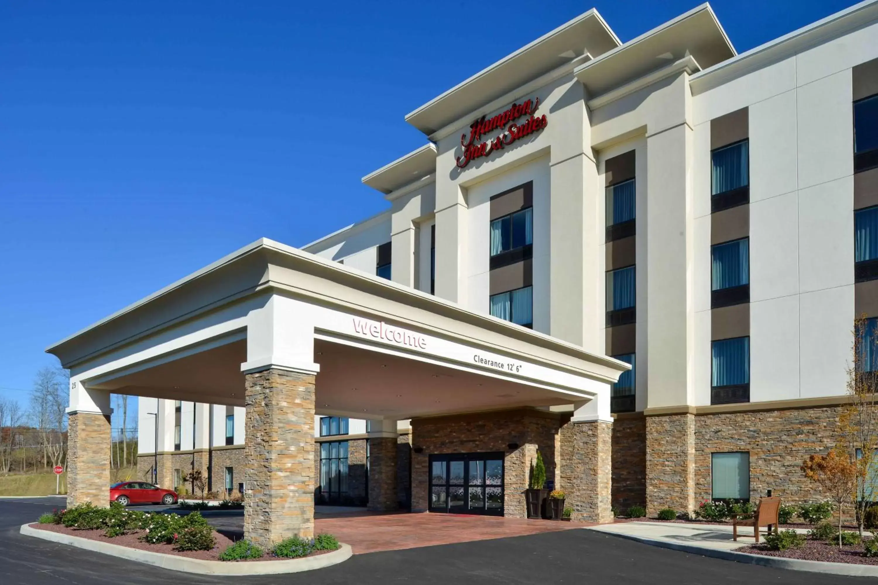 Hampton Inn & Suites Albany-East Greenbush, NY Hampton Inn & Suites Albany-East Greenbush, NY