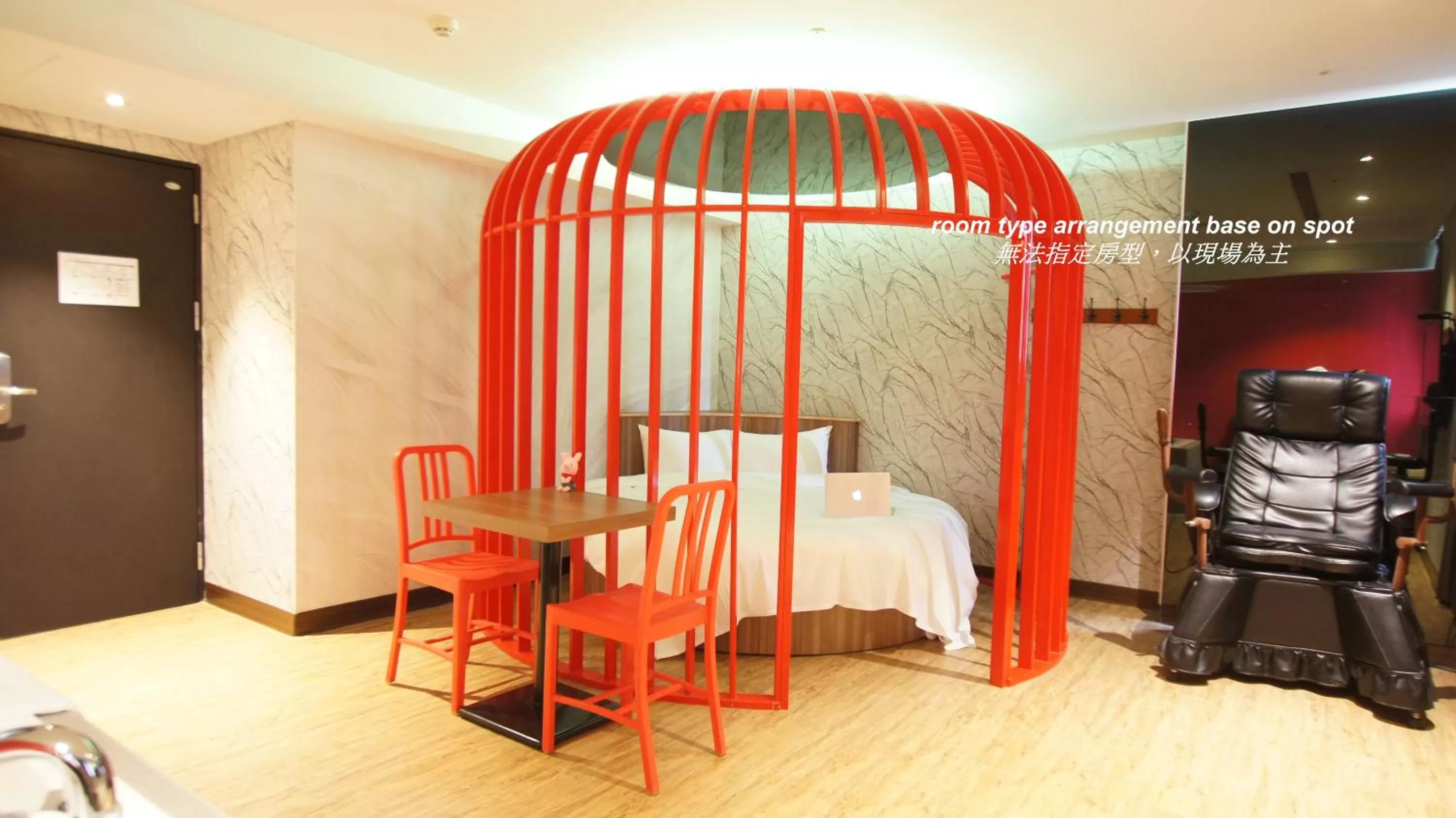 King Room with Spa Bath (Room Selected at Check-in) in Colors Infinity Inn