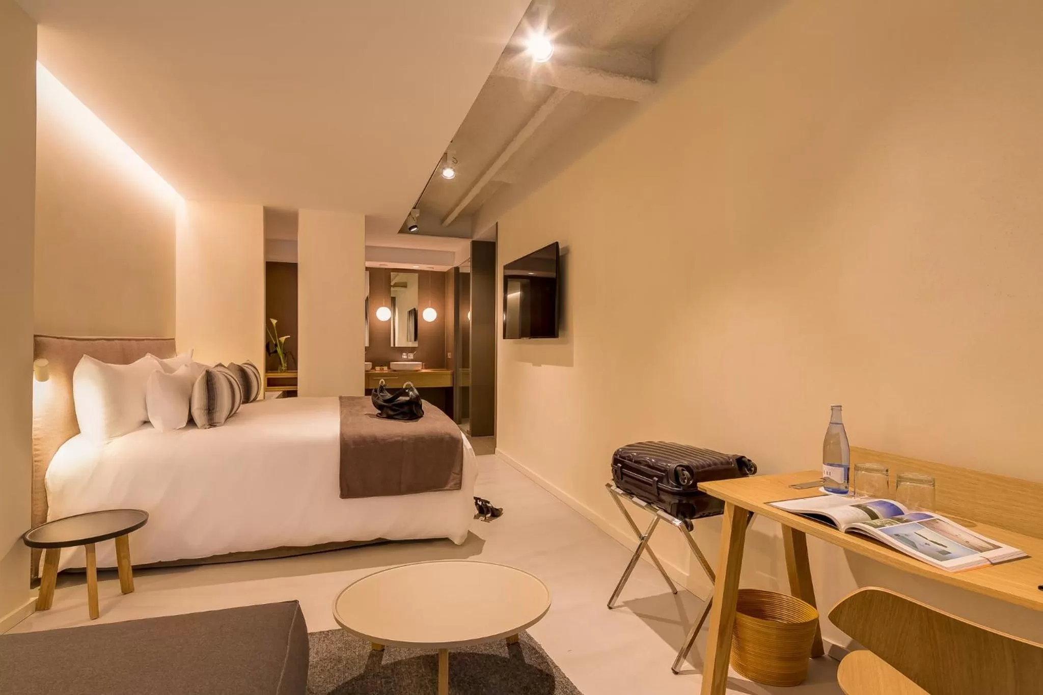 Deluxe Double Room in Ohla Eixample