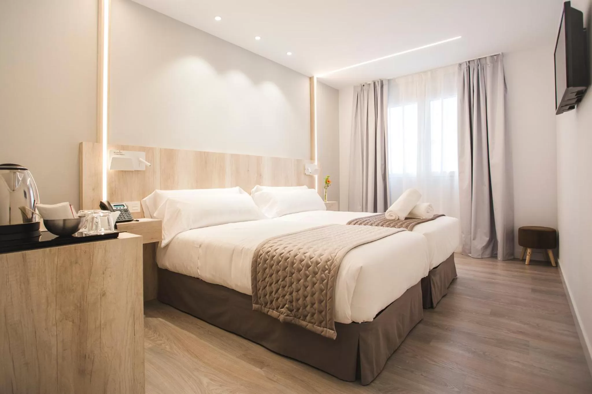 Double or Twin Room in DWO Ábaster