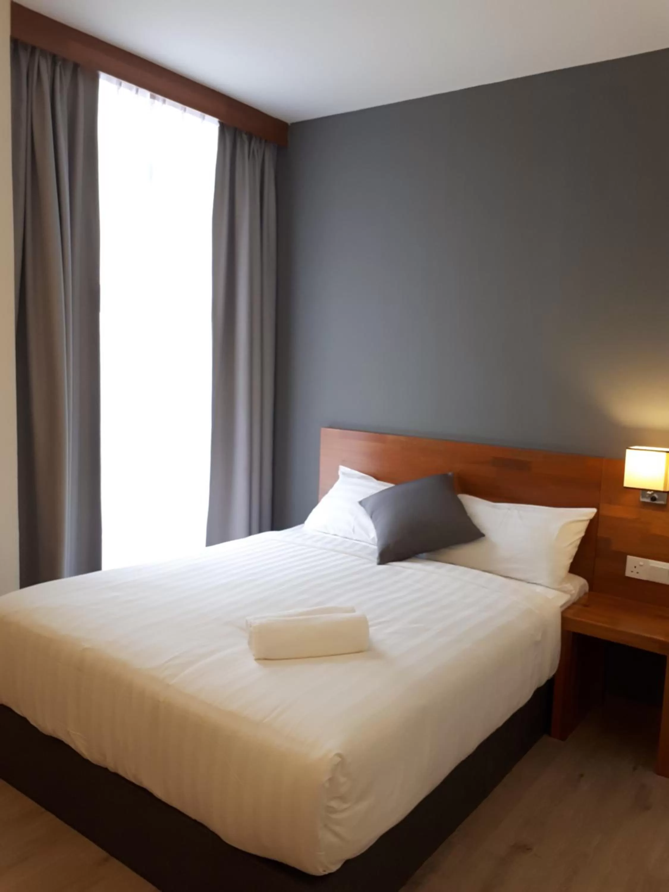 Deluxe Queen Room in Hotin Inn