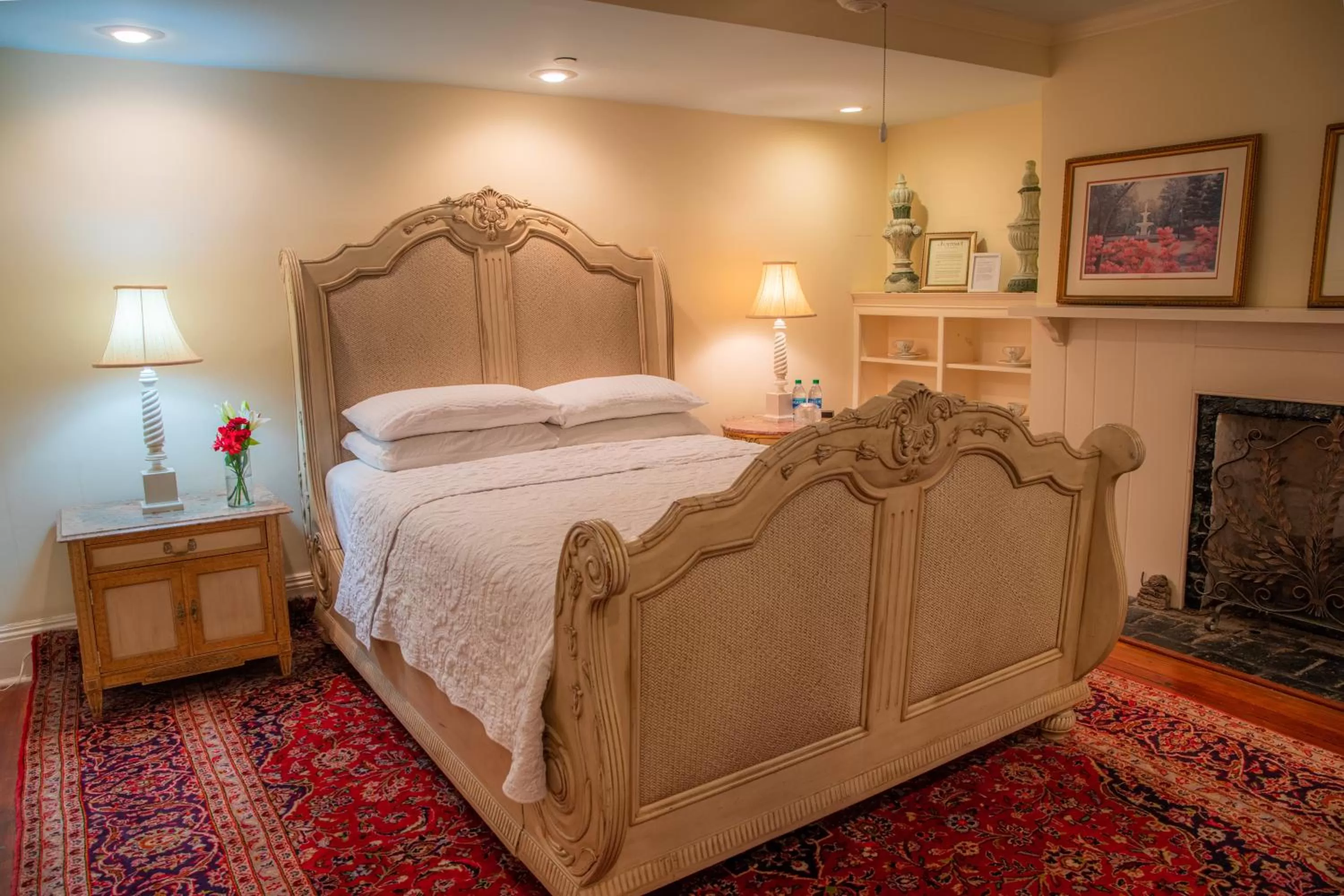 Queen Suite in Justine Inn Savannah