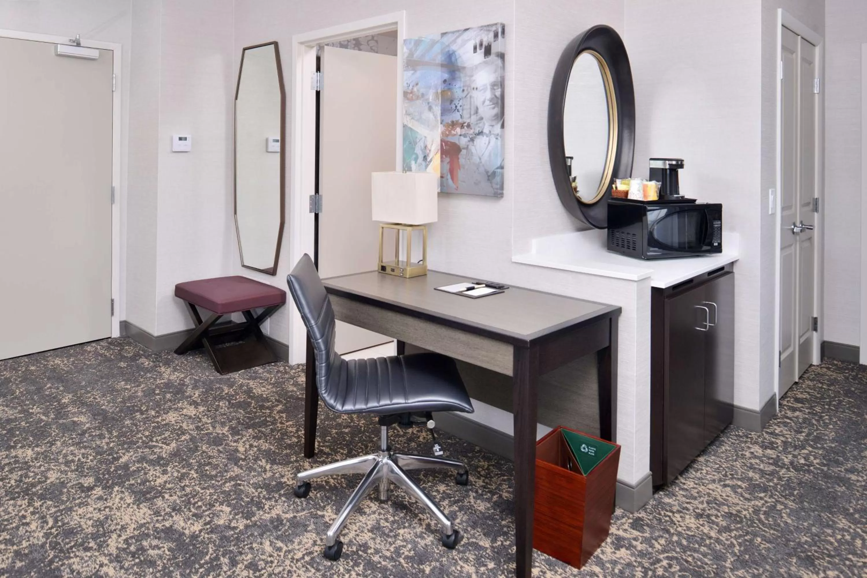 Corner Queen Room with Two Queen Beds in DoubleTree by Hilton Utica