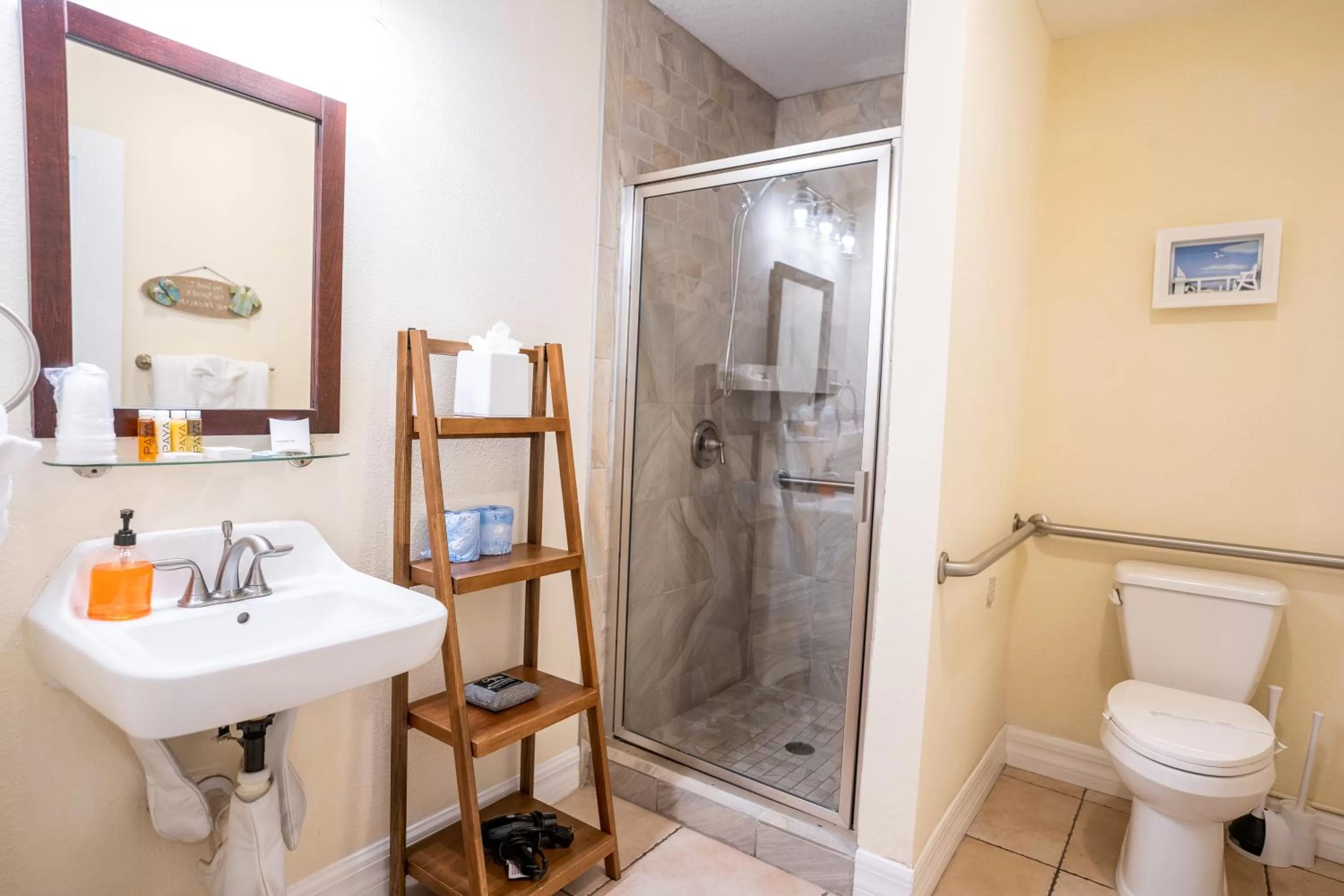 One-Bedroom Suite Unit 103 in The Capri at Siesta