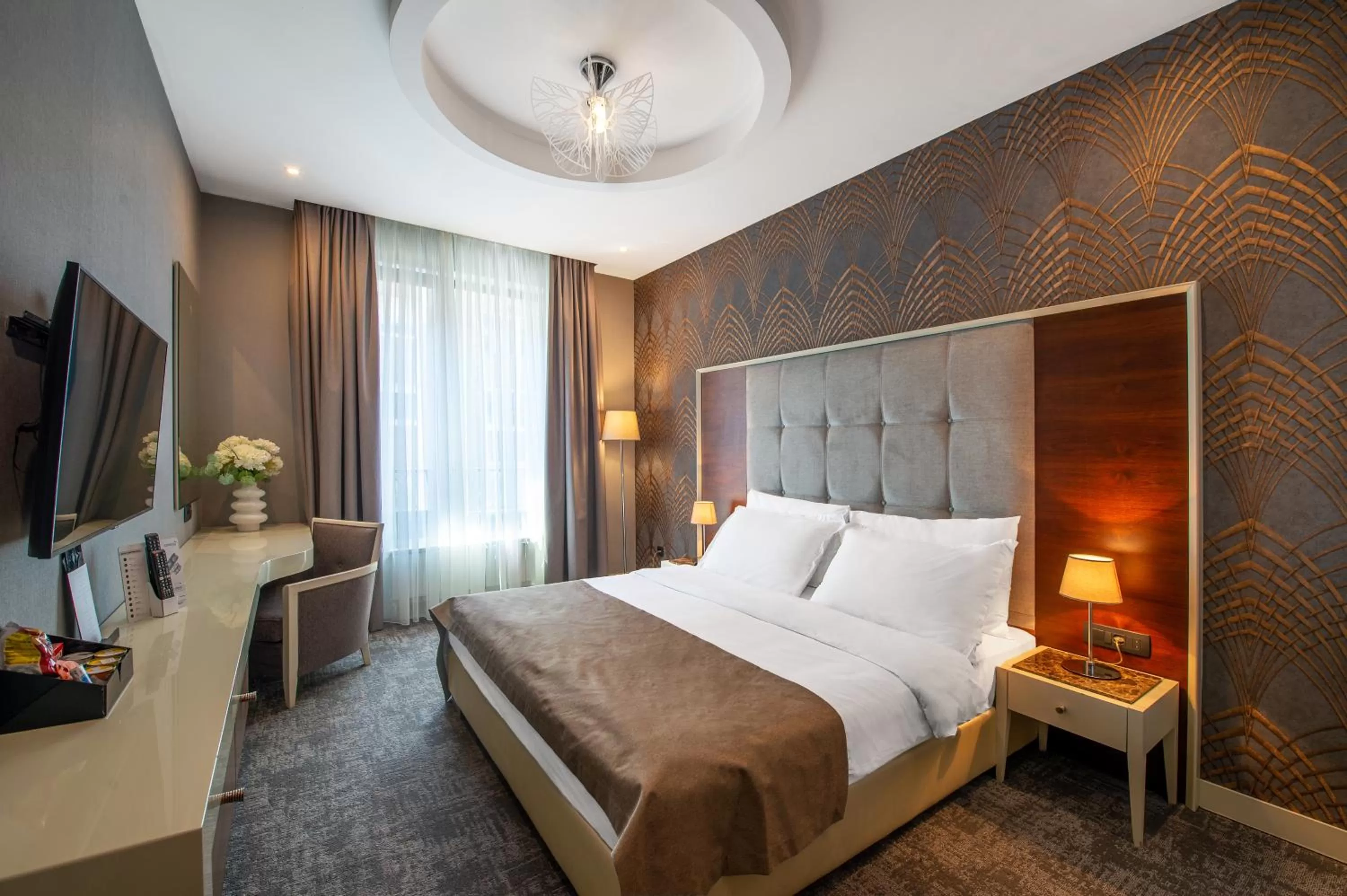 Business Suite in Crystal Hotel