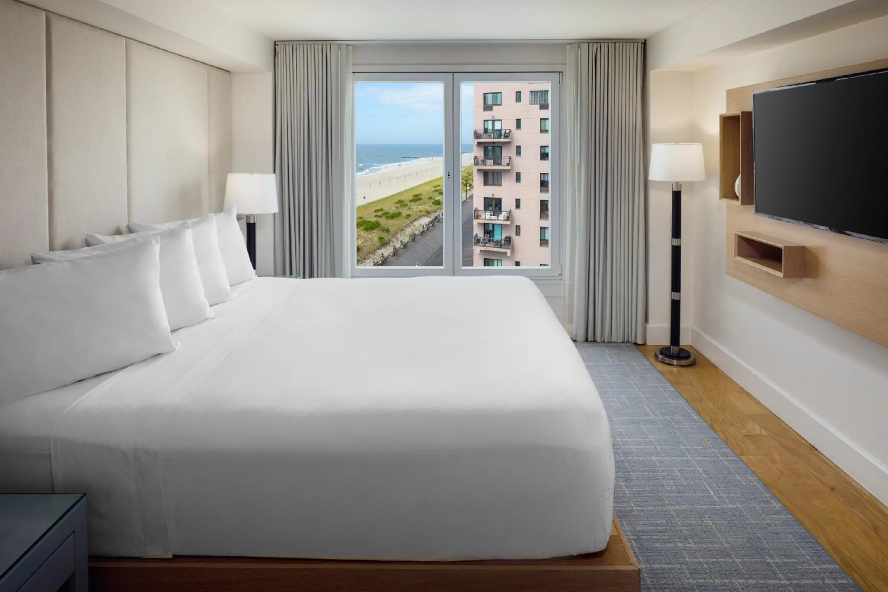 King Suite with Partial Beach View in Allegria Hotel