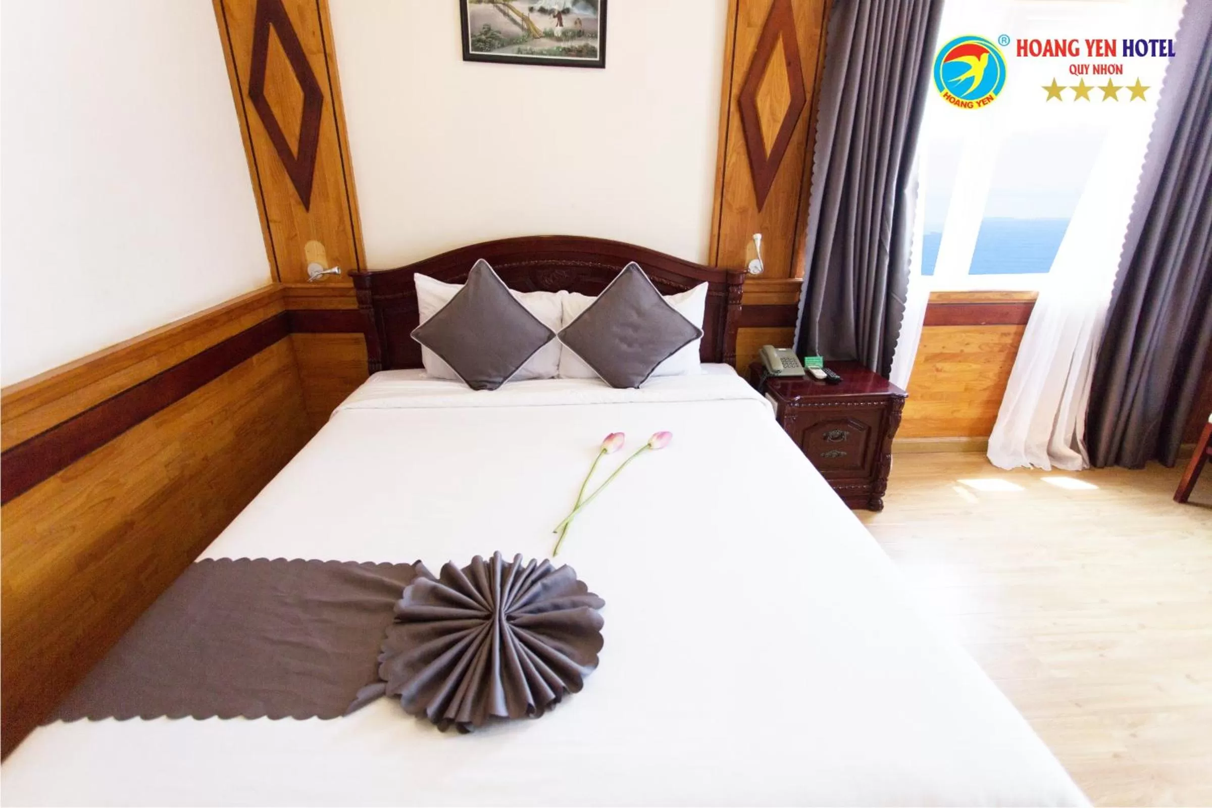 Deluxe Room in Hoang Yen Hotel