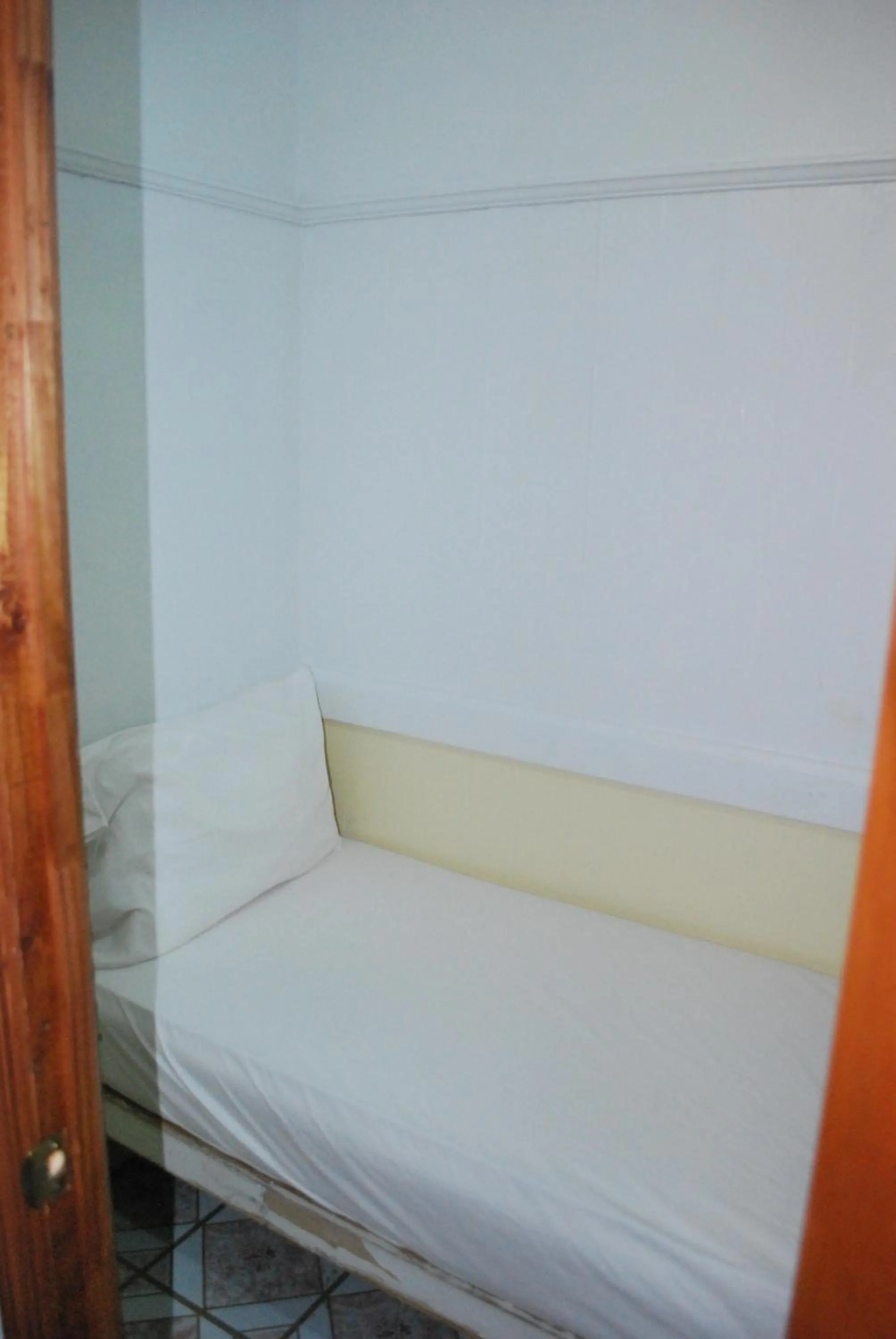 Standard Single Room with Shared Bathroom in Bowery Grand Hotel