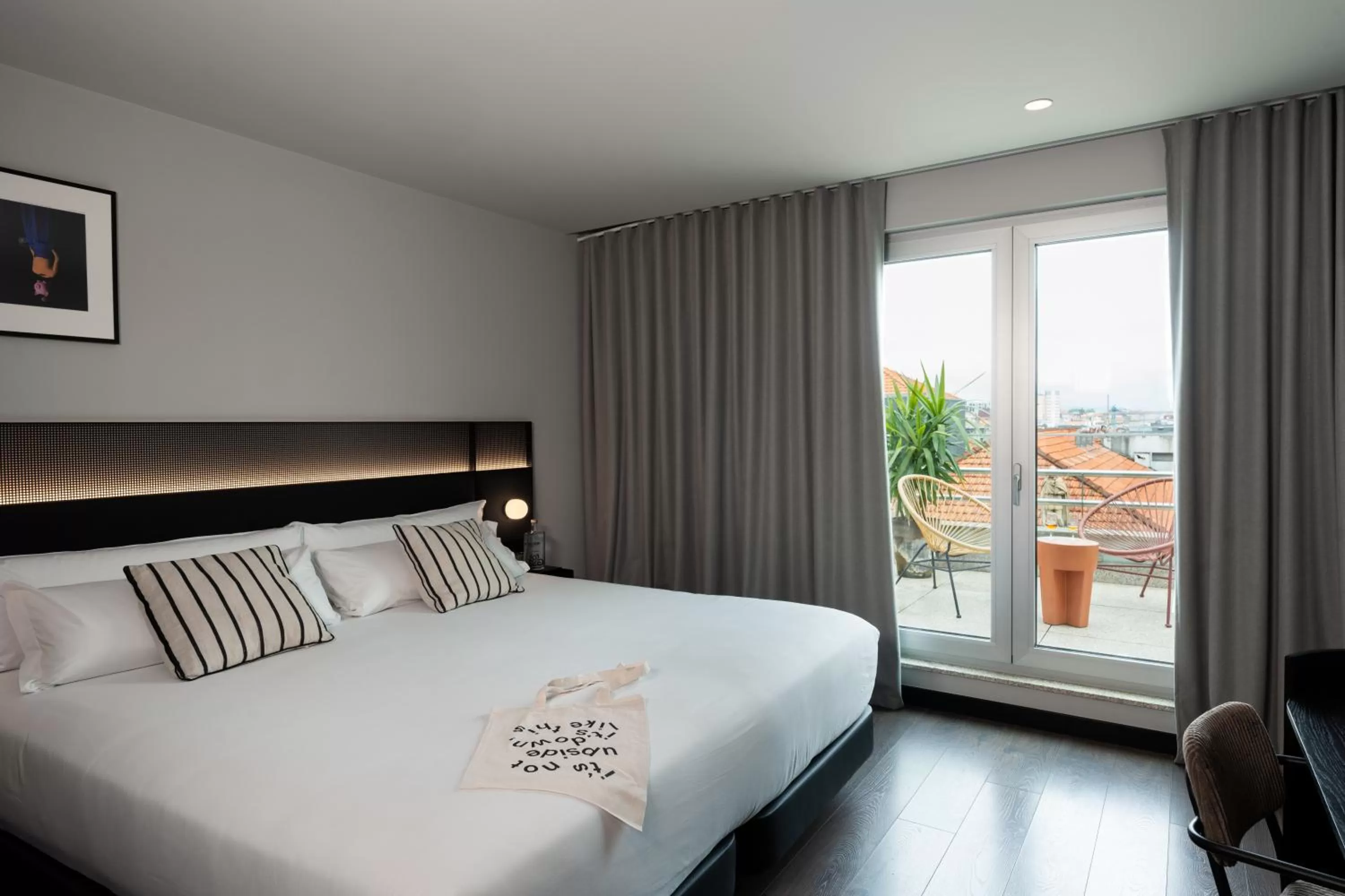 Deluxe Room City View With Terrace in chic&basic Gravity