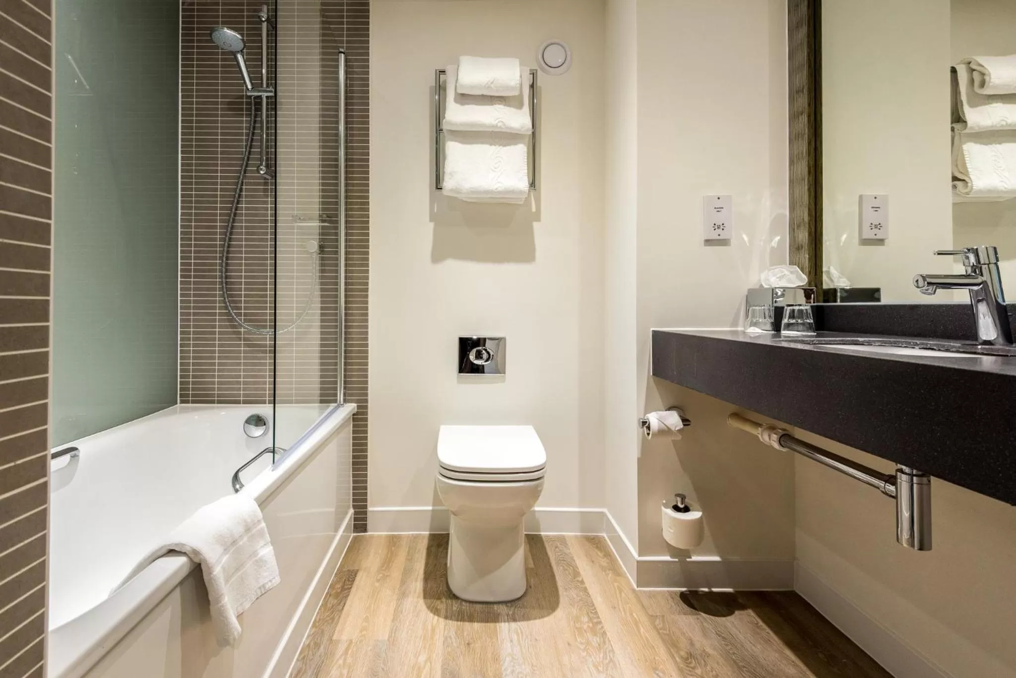 Standard Queen Room - Accessible in Holiday Inn Reading West by IHG