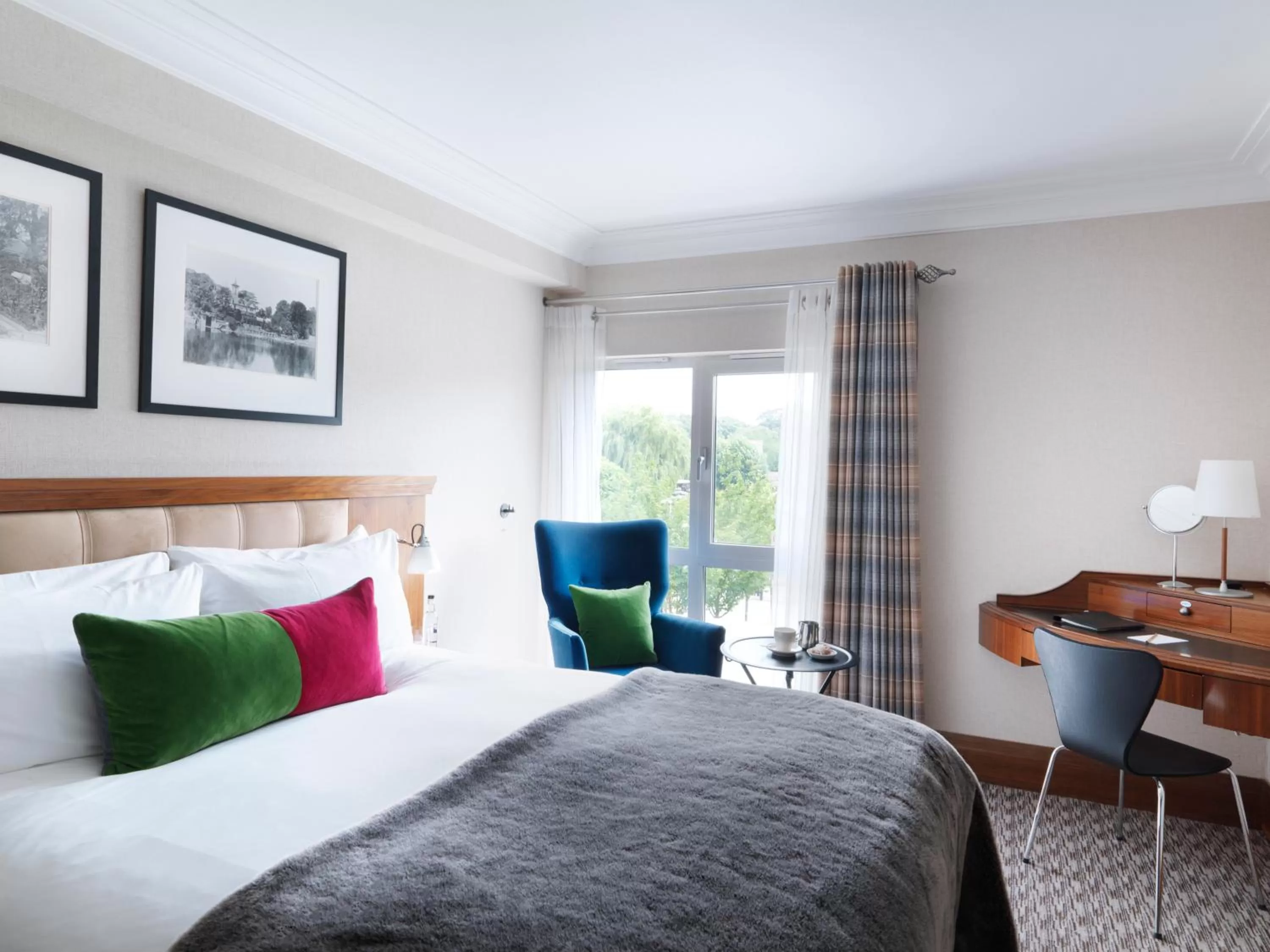Double Room with River View in Reserve, by Warner Hotels - The Runnymede on Thames