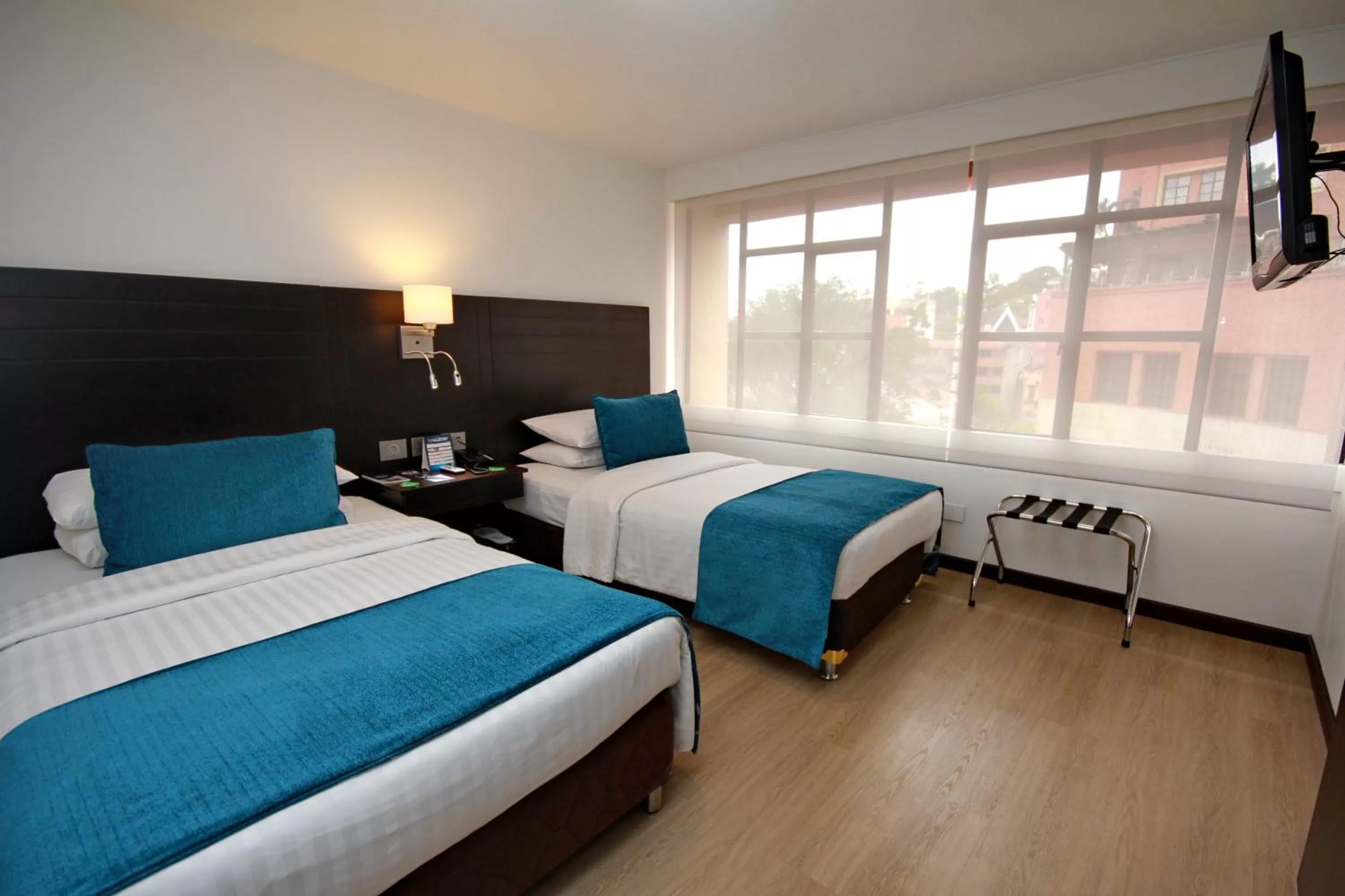 Twin Room in Hotel Dann Cali