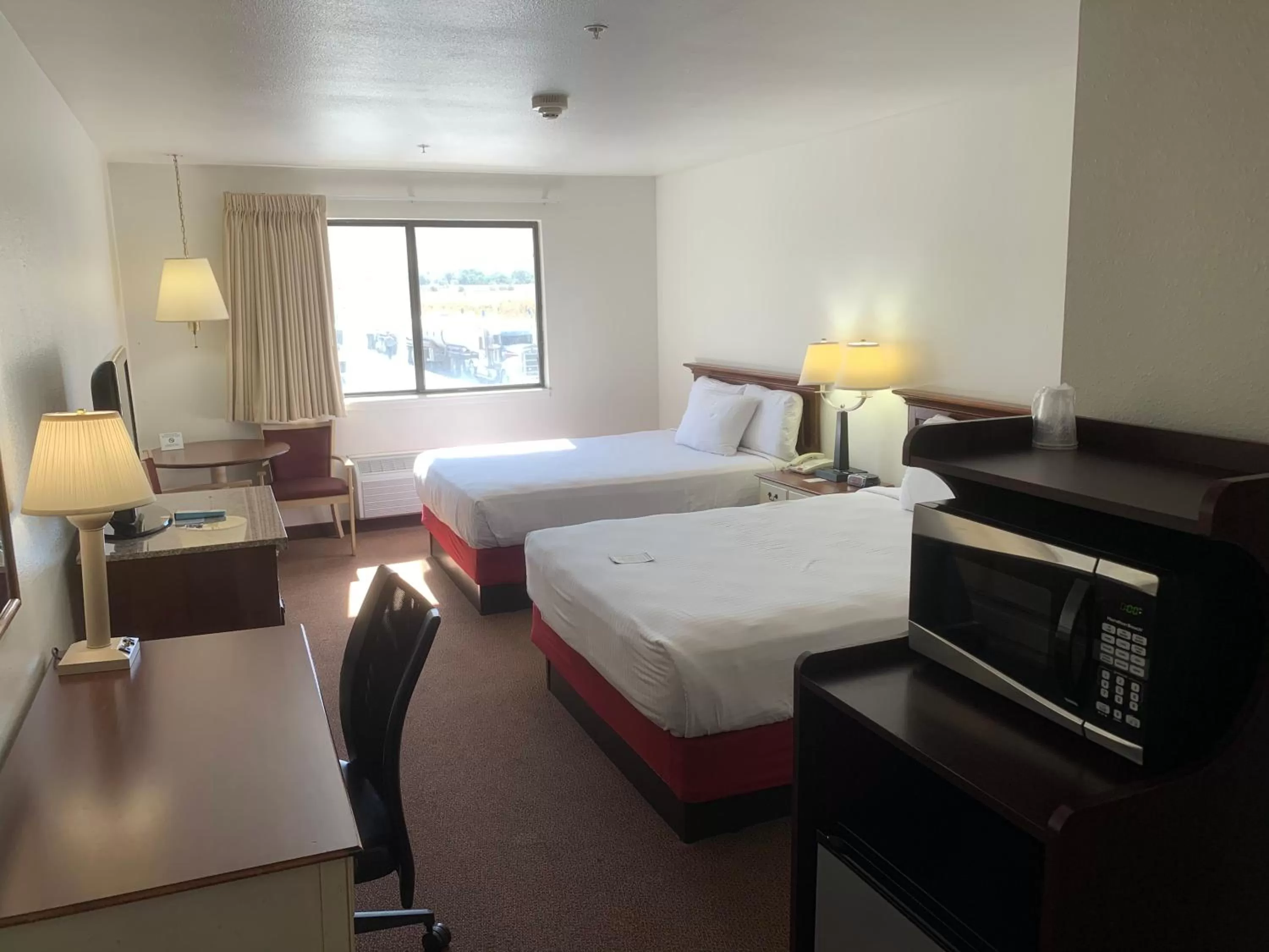 Deluxe Double Room in Oquirrh Mountain Inn