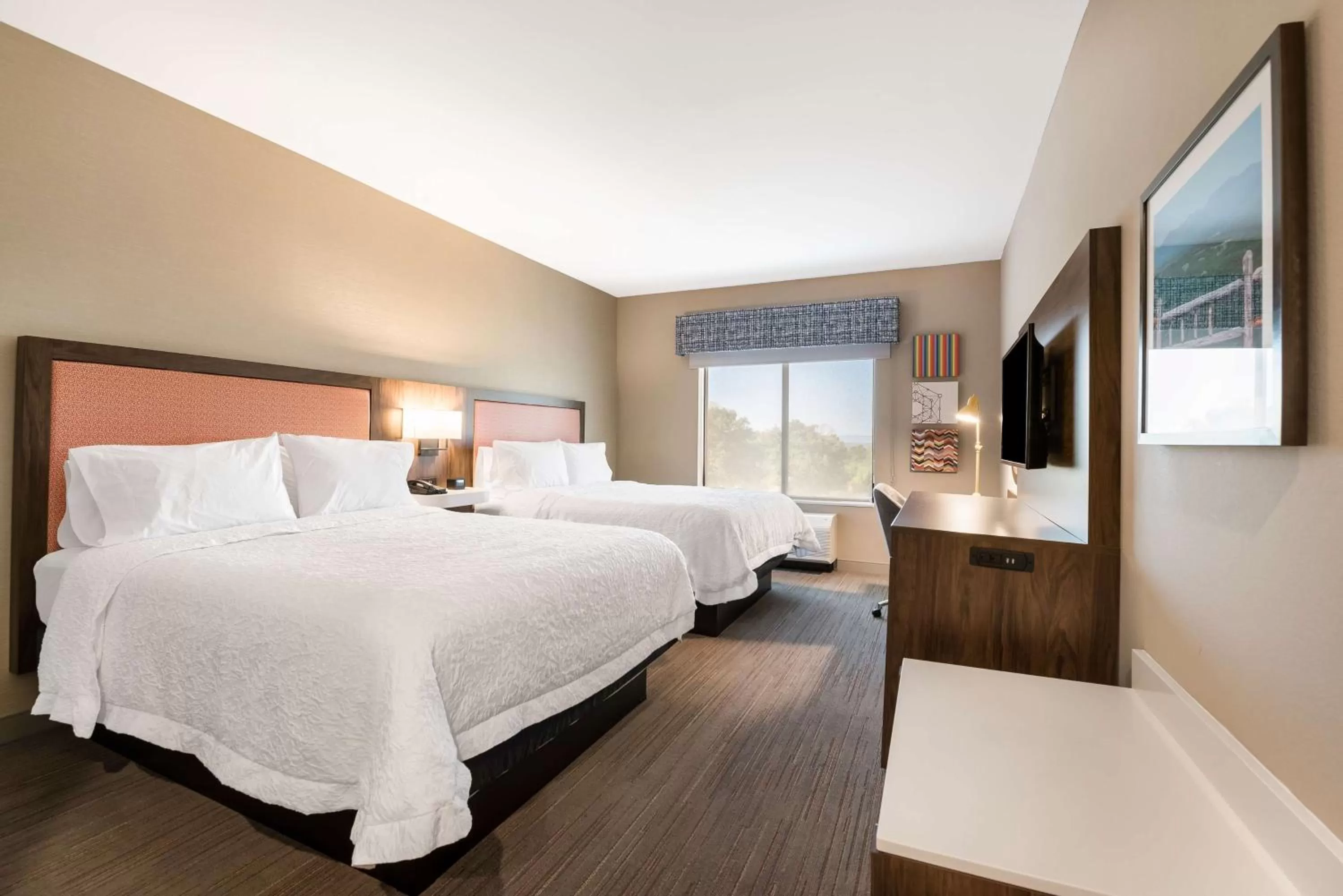 Queen Room with Two Queen Beds - Hearing Accessible/Non-Smoking in Hampton Inn Batesville, Ar