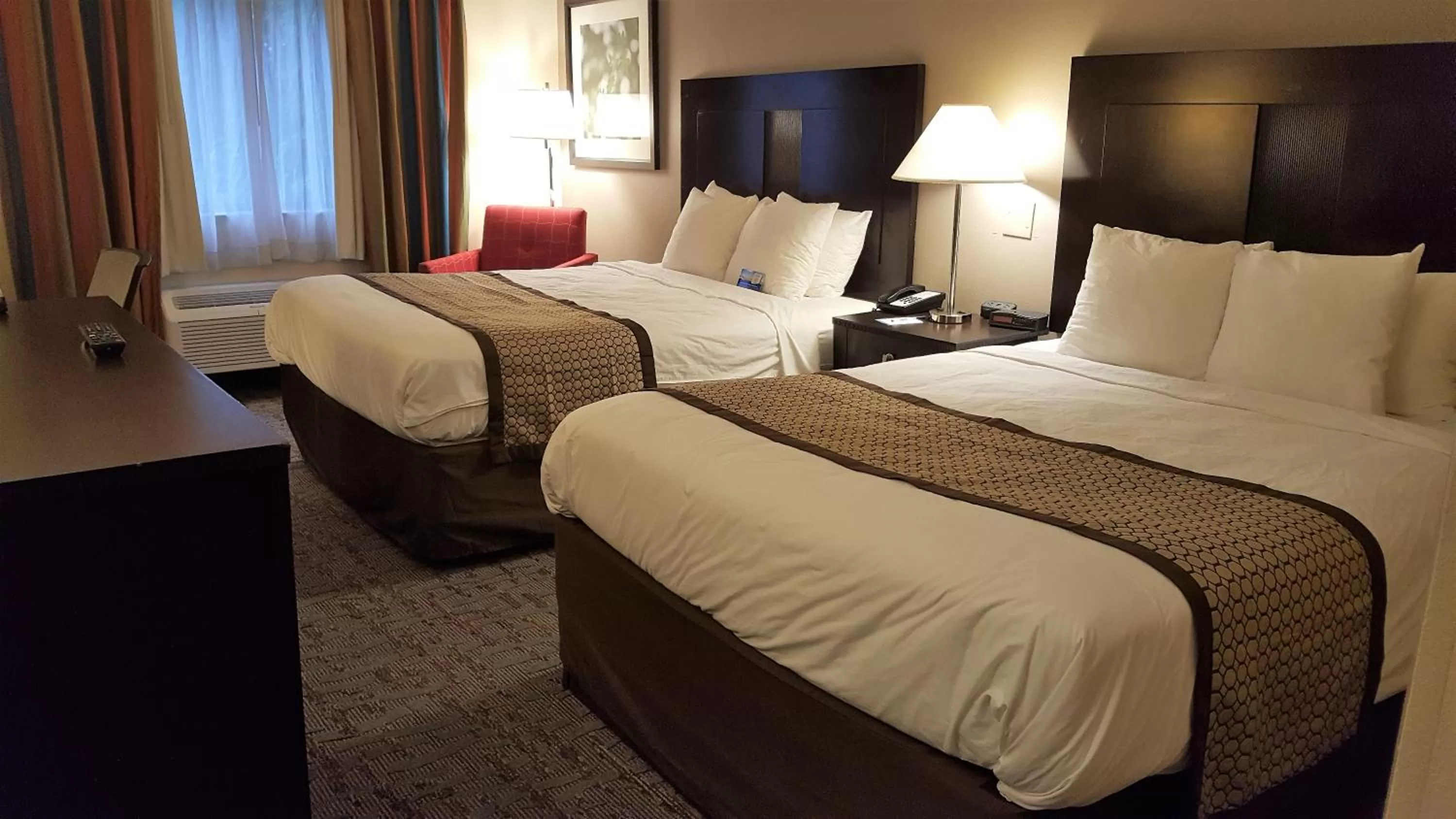 Queen Room with Two Queen Beds - Non-Smoking in Baymont by Wyndham Belleville Airport Area Free Airport Shuttle