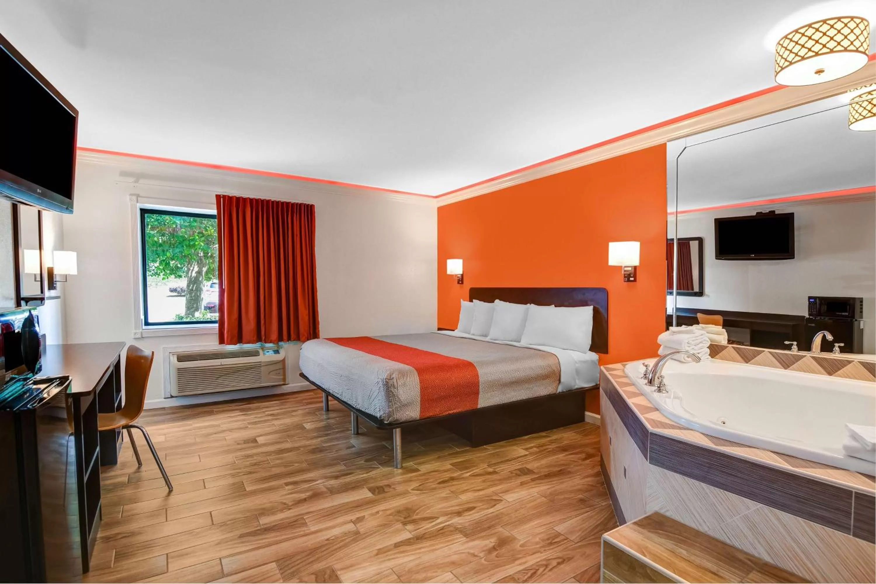 King Room with Spa Bath - single occupancy - Non-Smoking in Motel 6-Norcross, GA