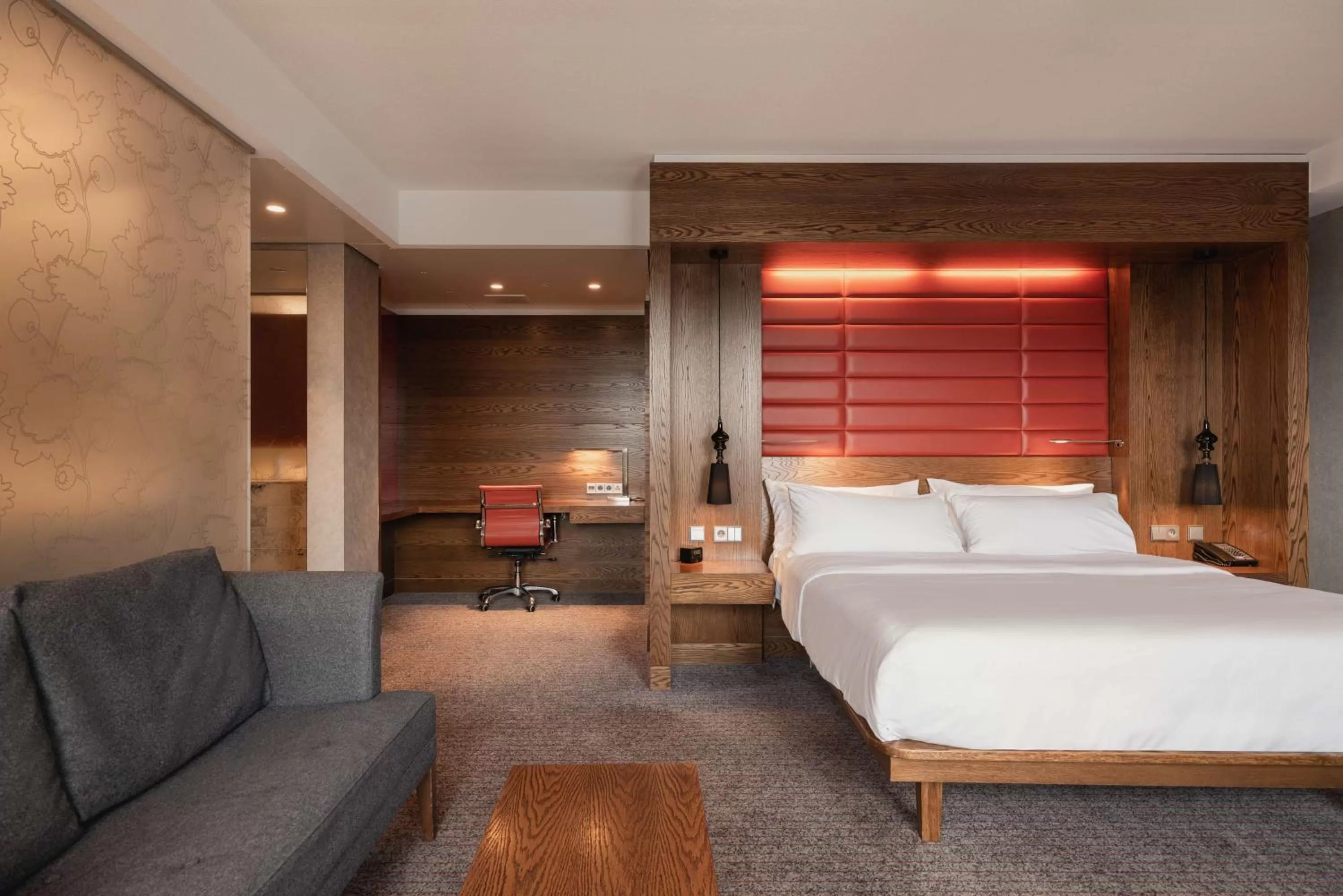 King Corner Studio with Lounge Access in Hilton The Hague