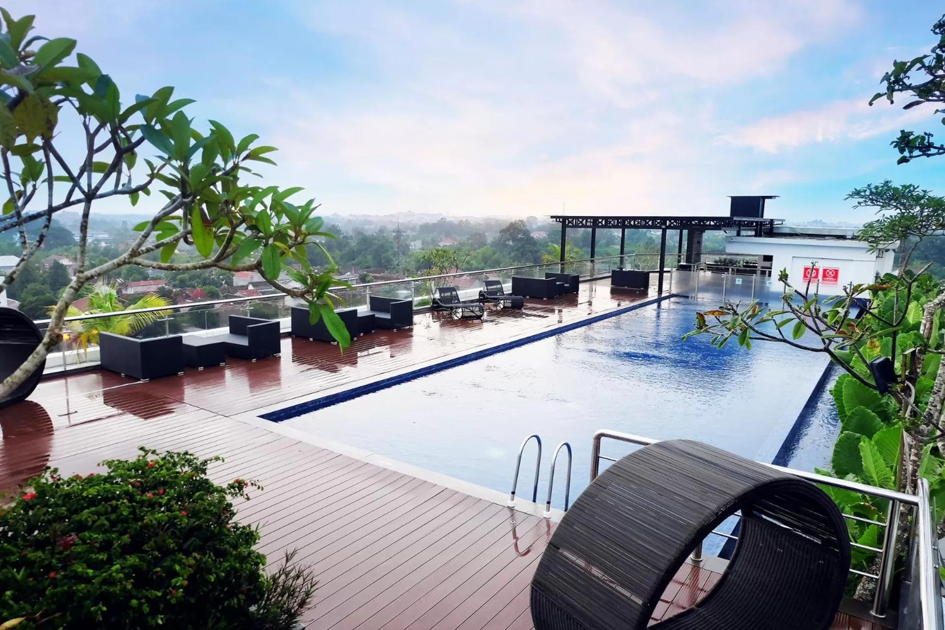 Patio in INNSiDE Yogyakarta