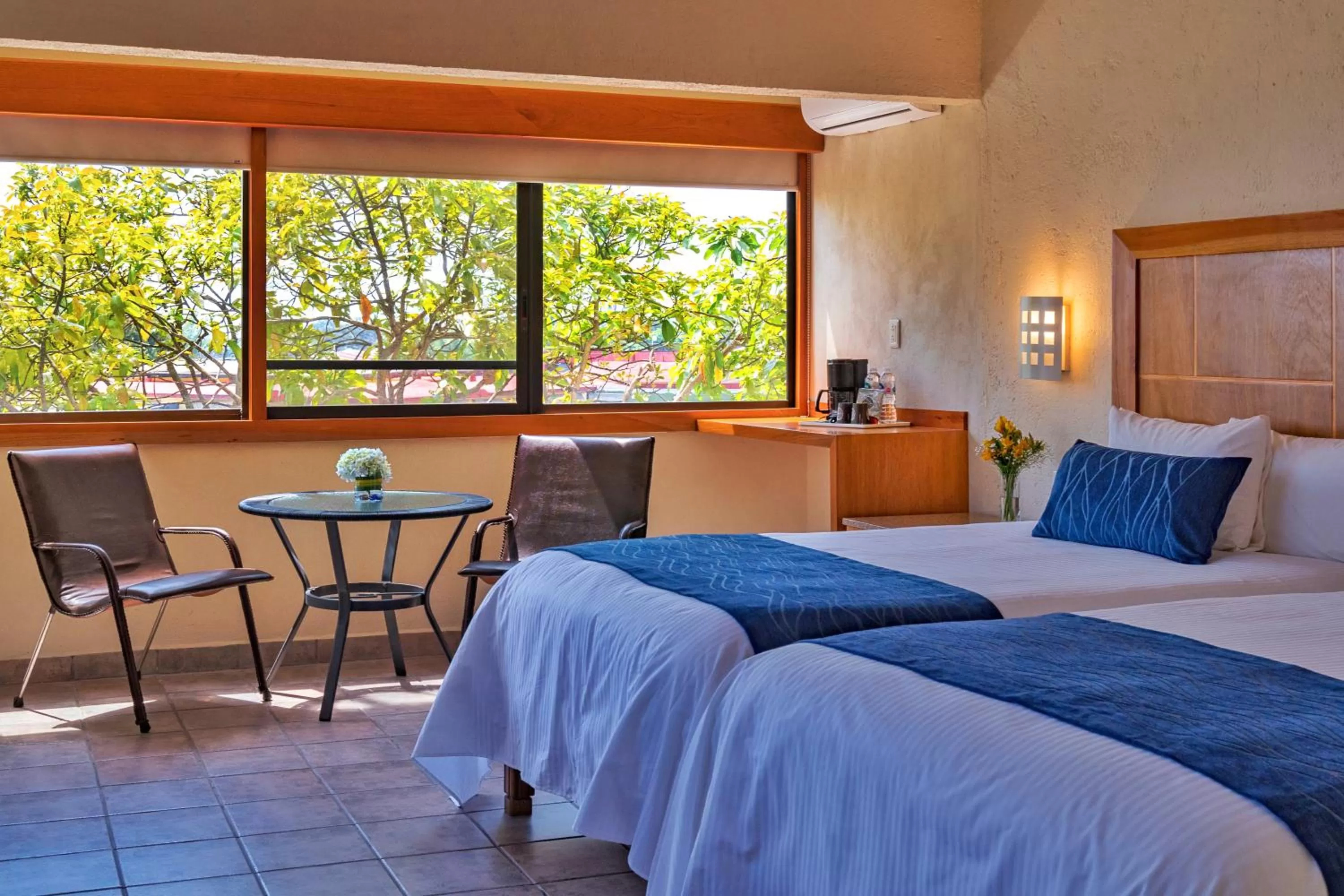 Standard Double Room with Two Double Beds - Smoking in Comfort Inn Córdoba