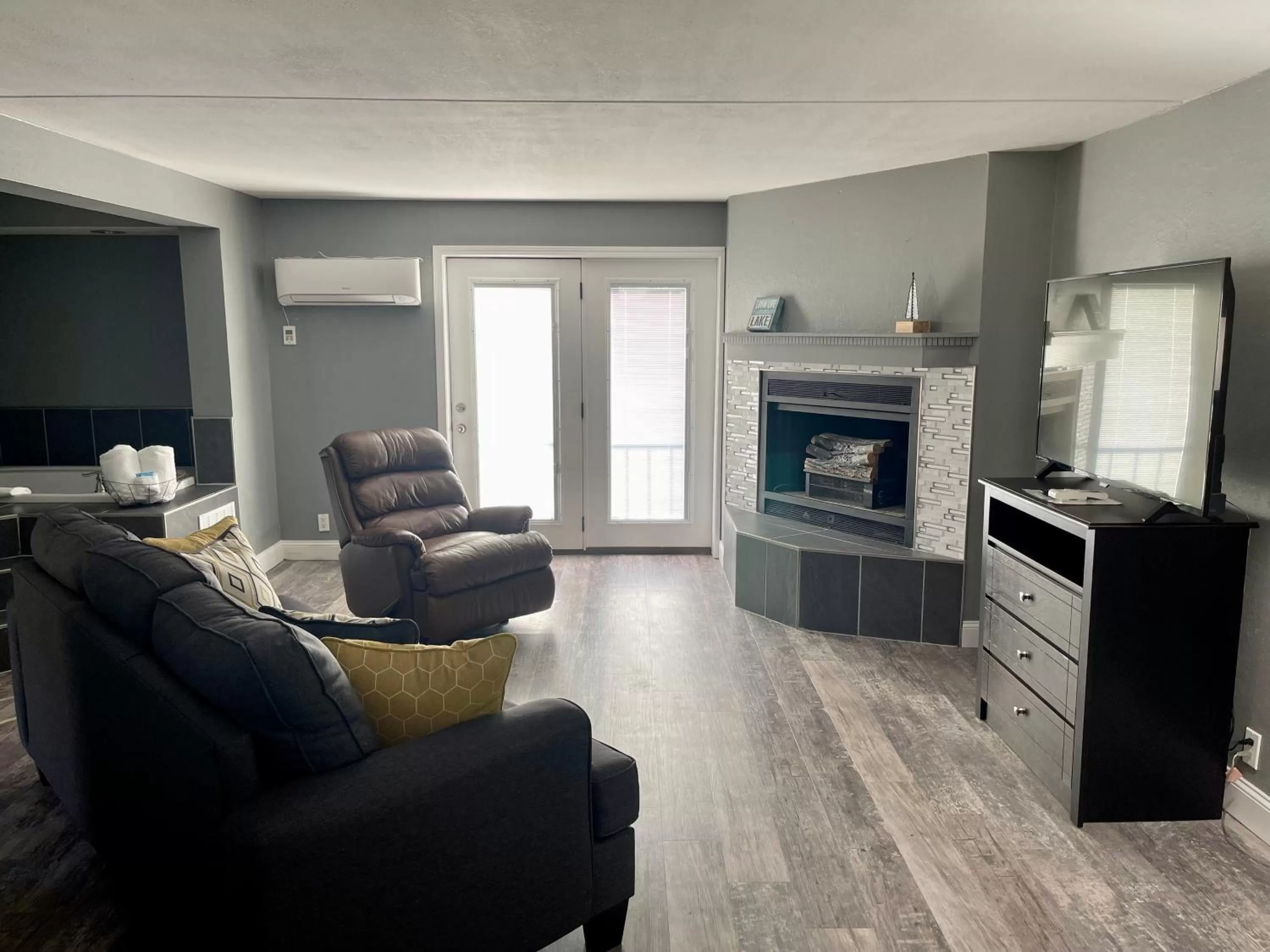 Executive Suite in Lake Norfork Resort