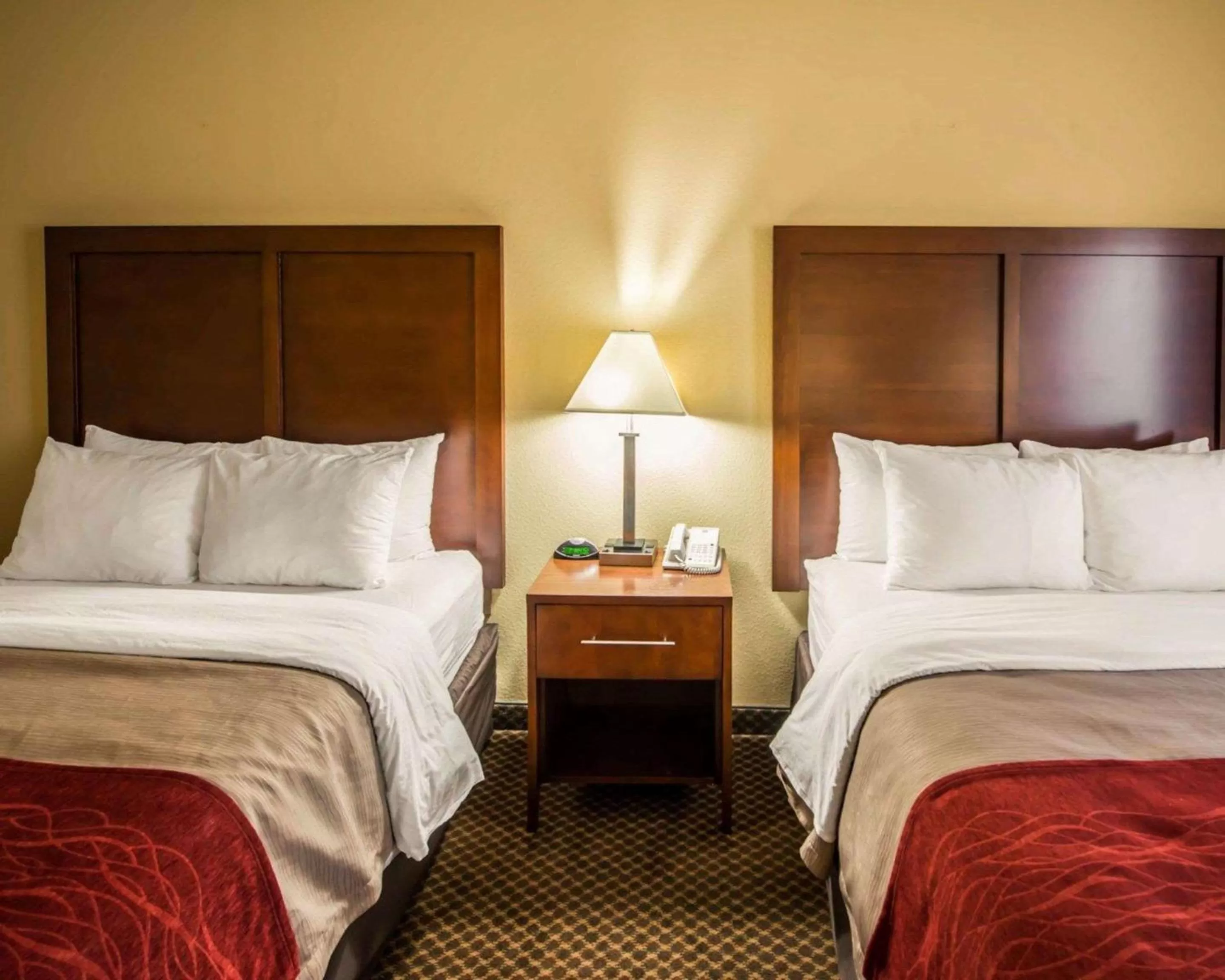 Business Queen Room with  Two Queen Beds and Whirlpool in Bath - Non-Smoking in Comfort Inn & Suites Morganton South