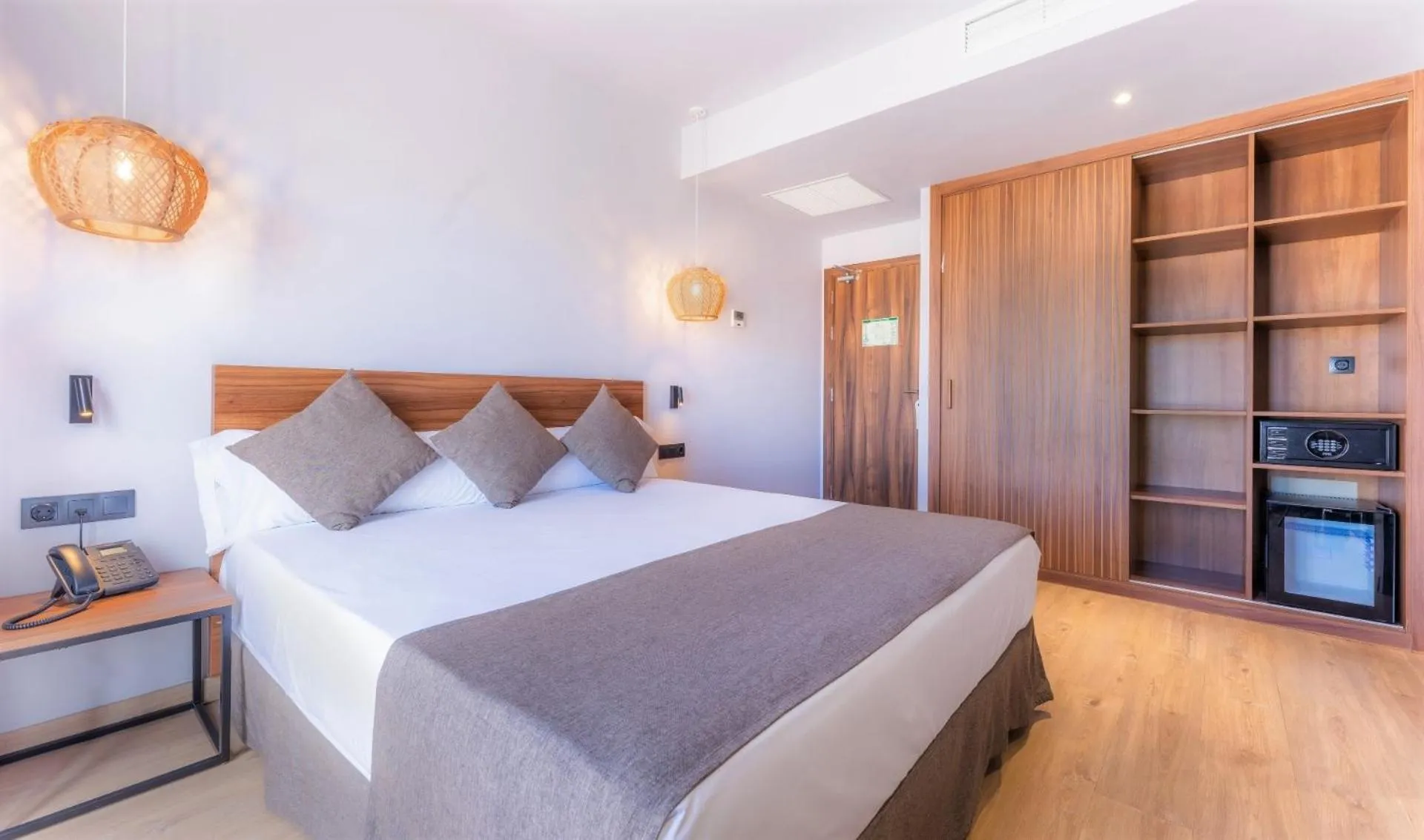 Premium Double Room in DWO Nopal