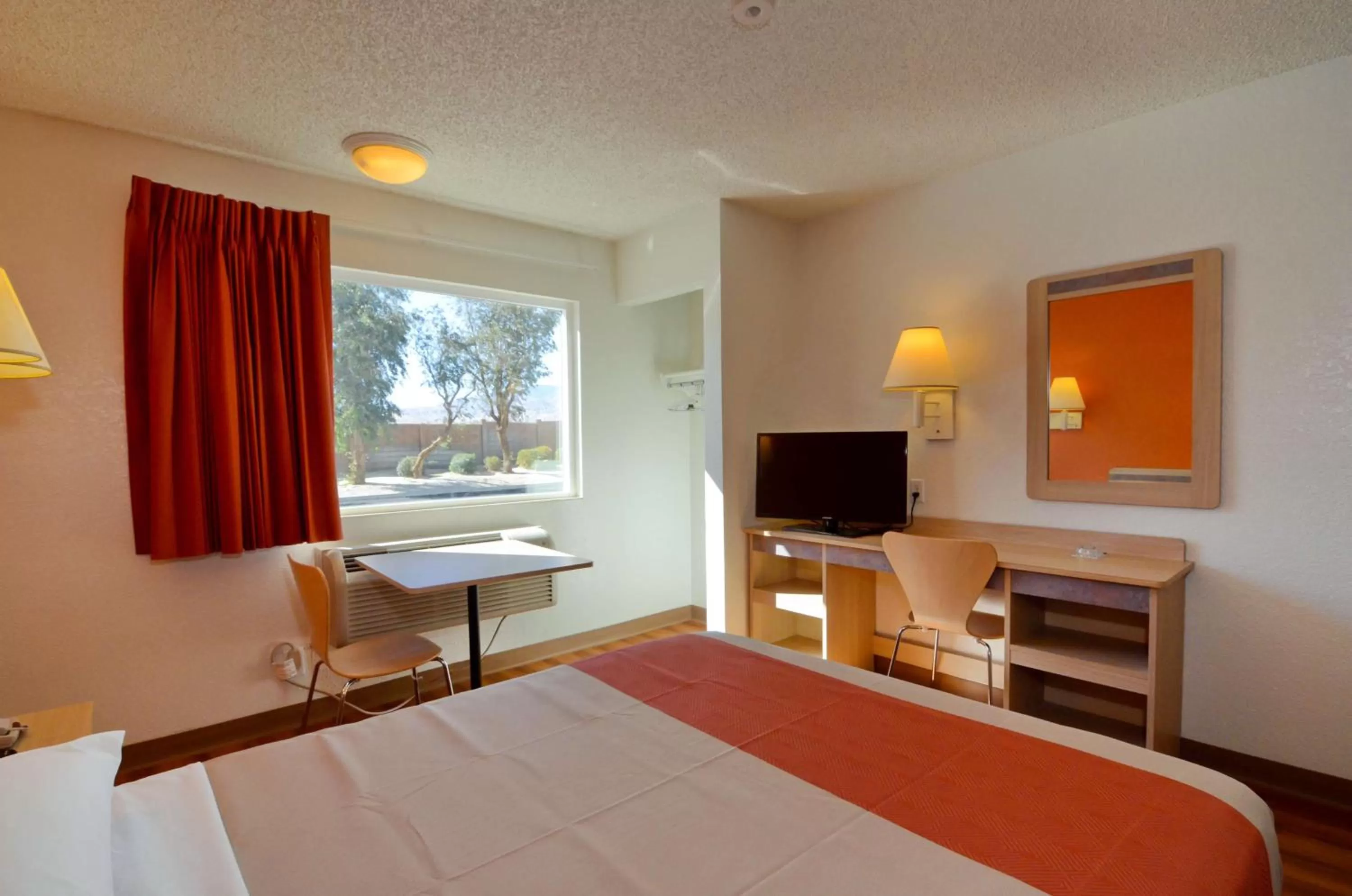 Queen Room in Motel 6-North Palm Springs, CA - North