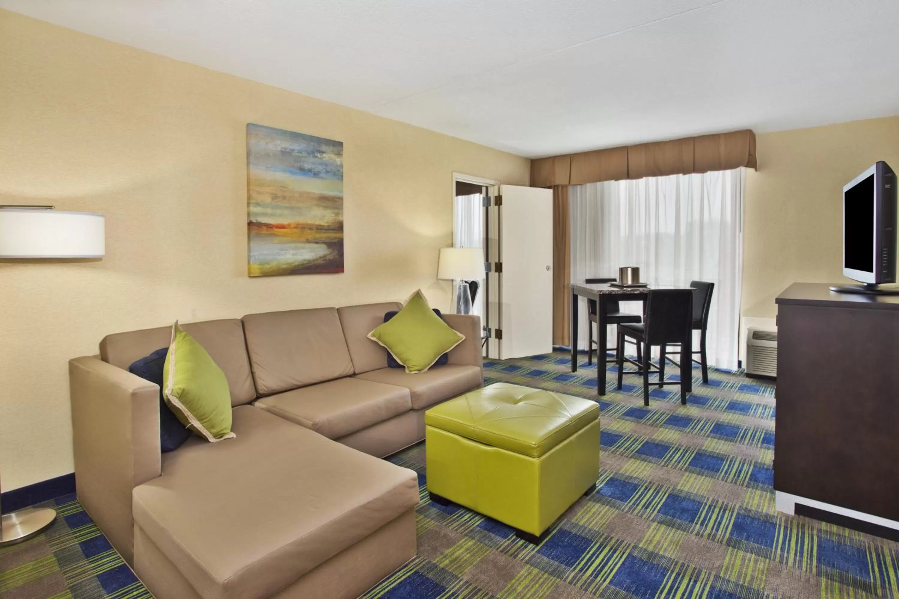 King Suite - Non-Smoking in Holiday Inn Akron-West by IHG
