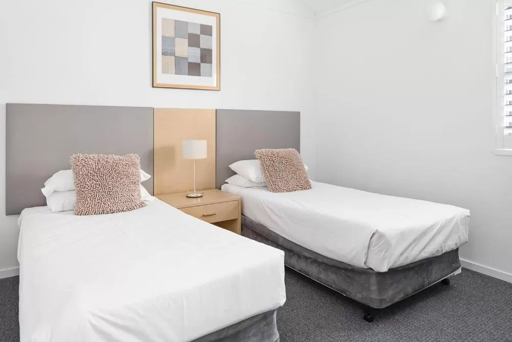 Three-Bedroom Apartment with Bay View in Corrigans Cove