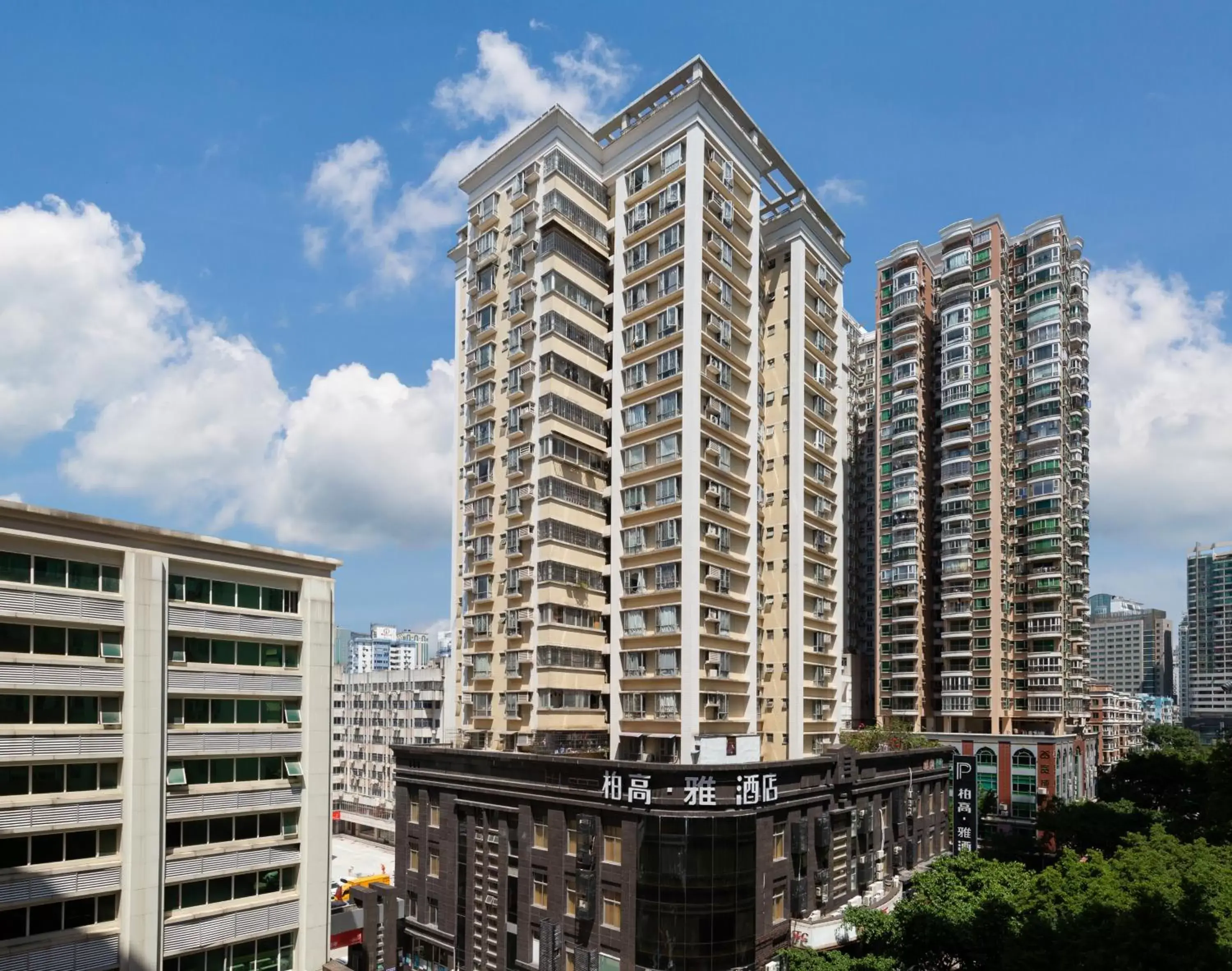 Paco Hotel Gangding Metro Guangzhou-Free Shuttle Bus Service for Cantonfair 15Oct -4Nov Paco Hotel Gangding Metro Guangzhou-Free Shuttle Bus Service for Cantonfair 15Oct -4Nov