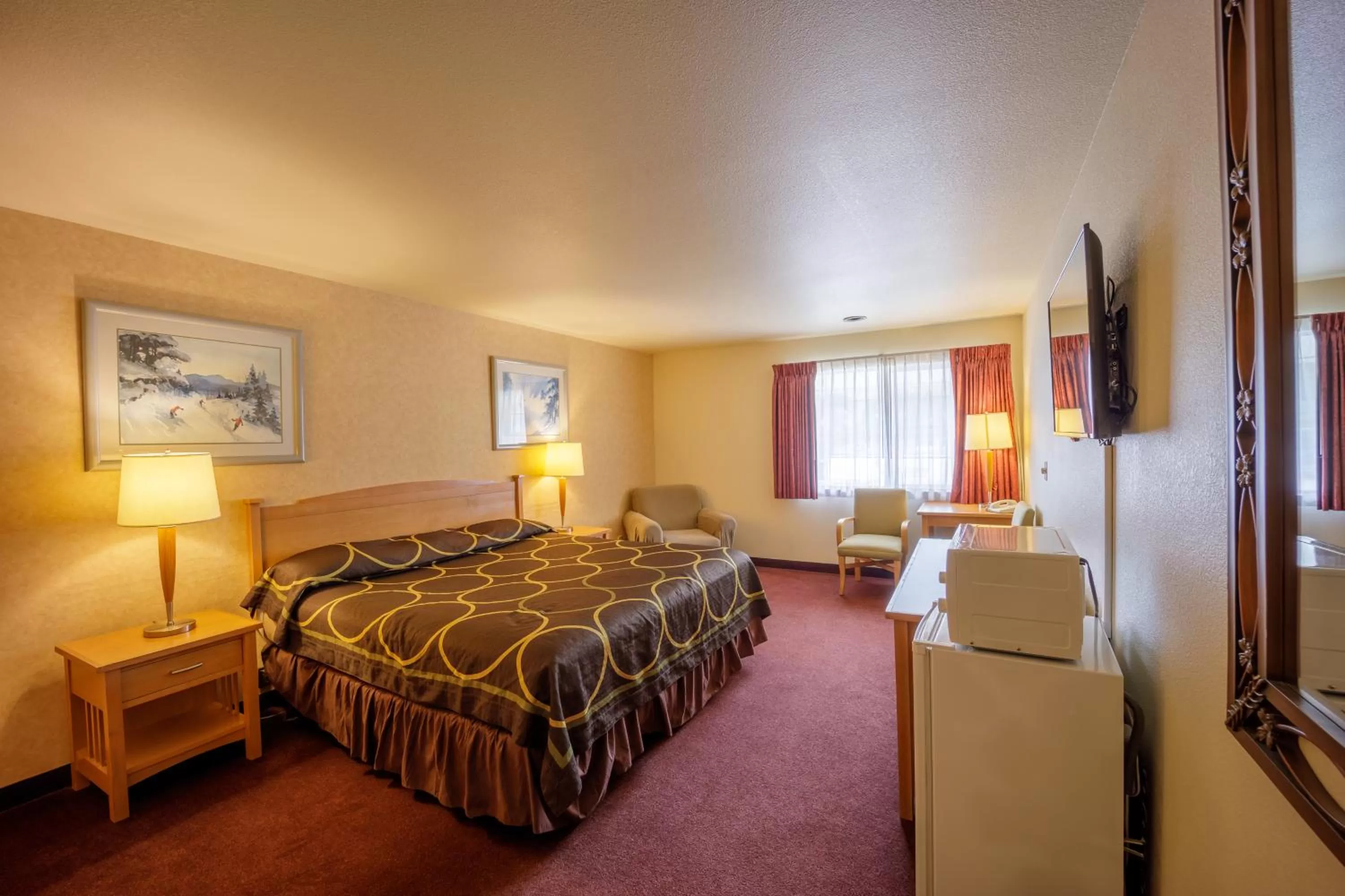 King Room in The Summit Inn